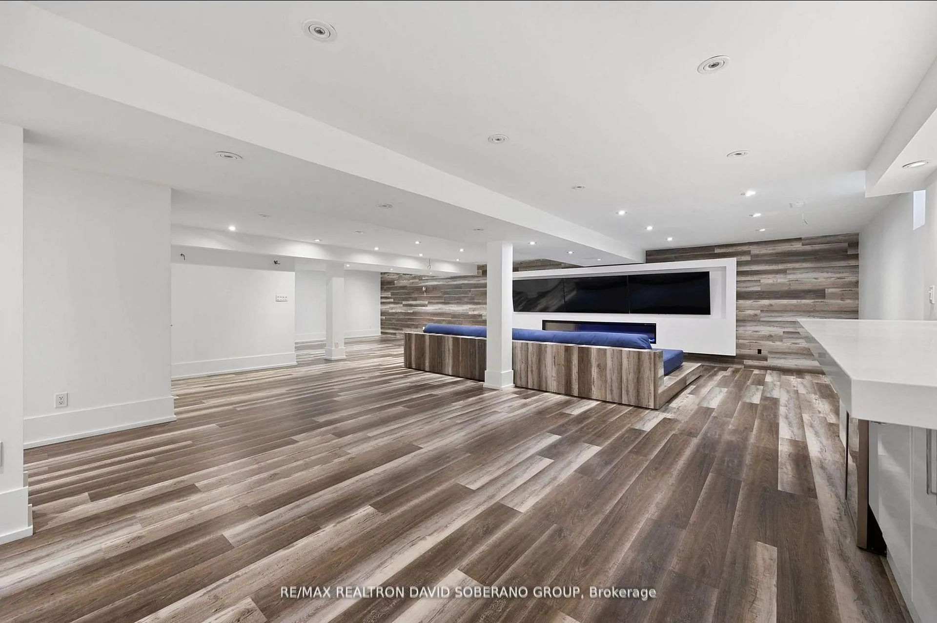 Photo 34 of 69 Glenforest Drive, Vaughan, Uplands — HOMEH