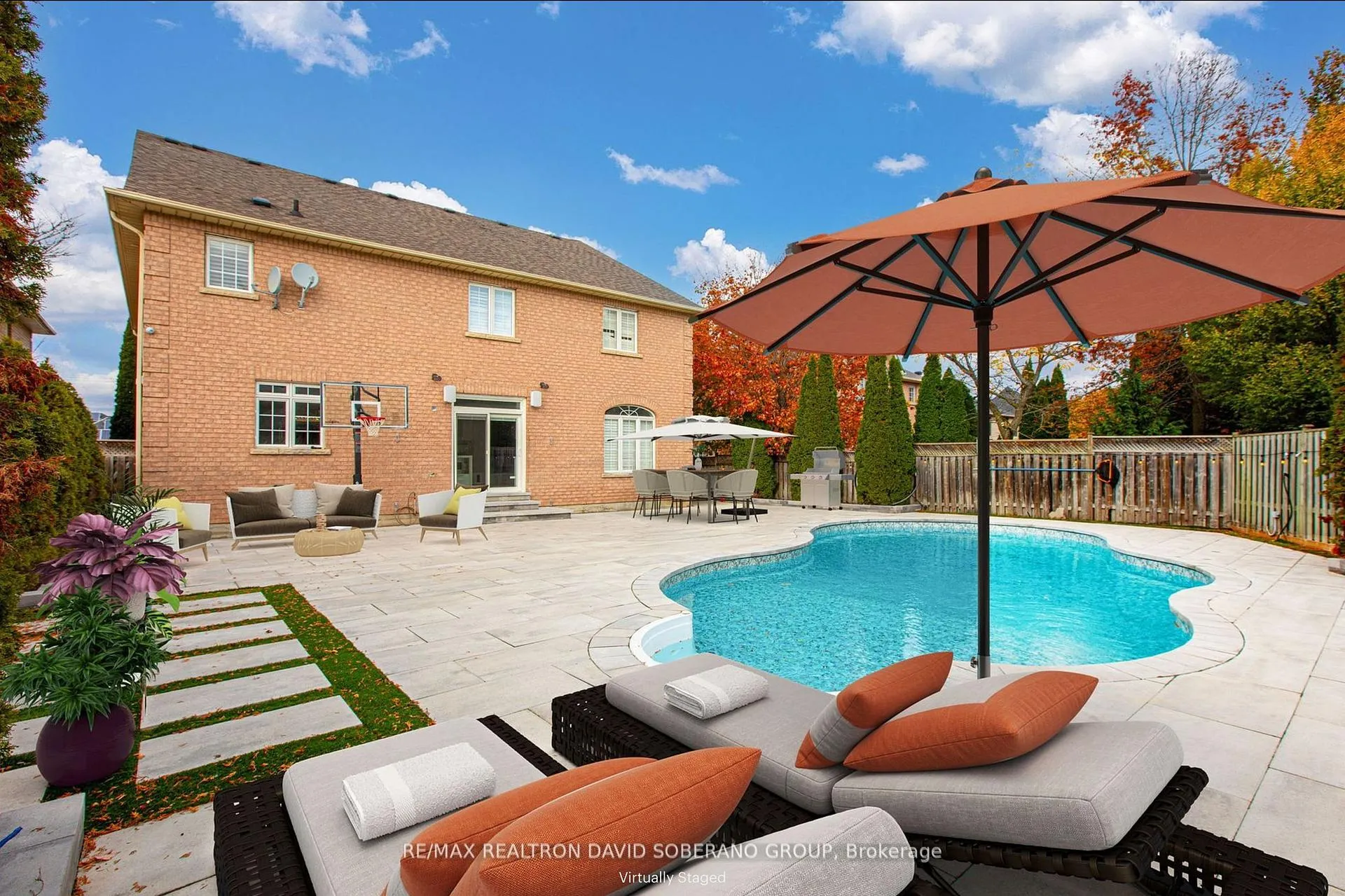 Photo 39 of 69 Glenforest Drive, Vaughan, Uplands — HOMEH