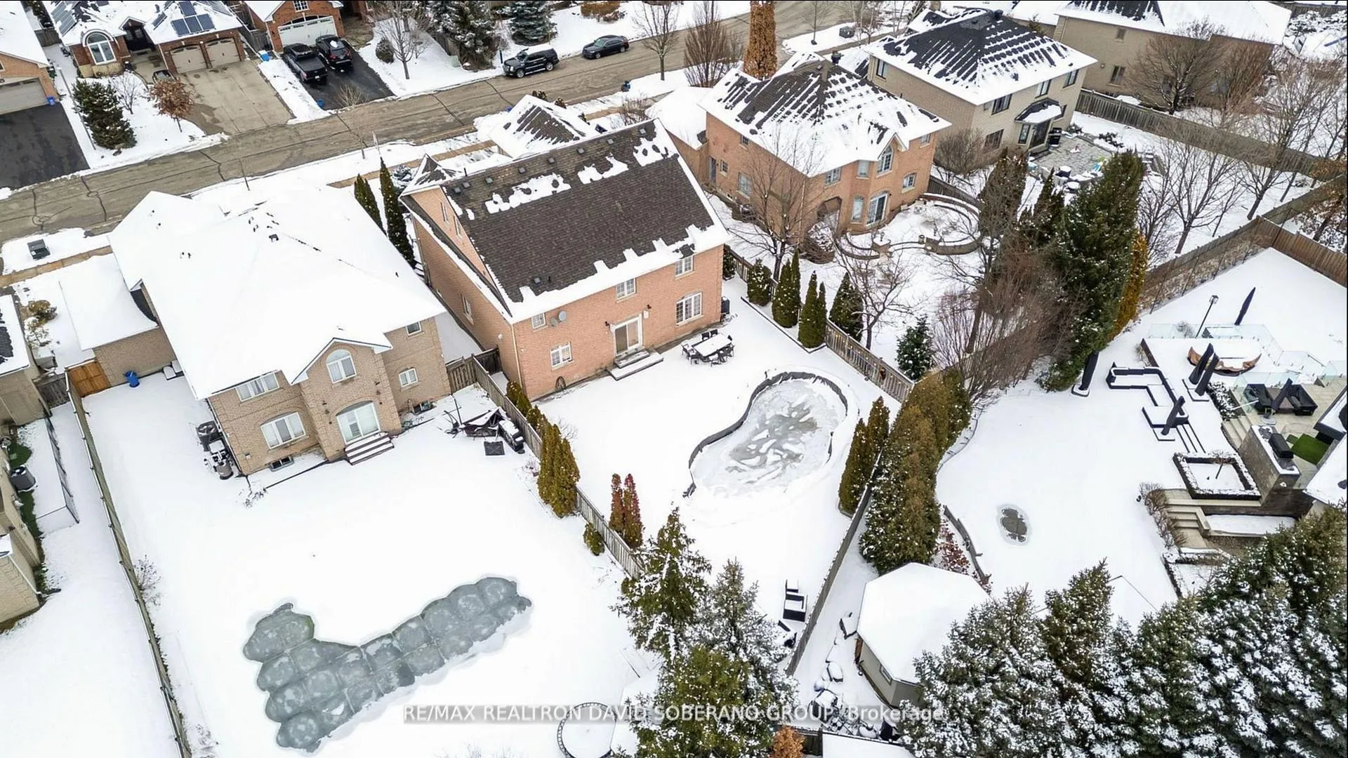 Photo 47 of 69 Glenforest Drive, Vaughan, Uplands — HOMEH