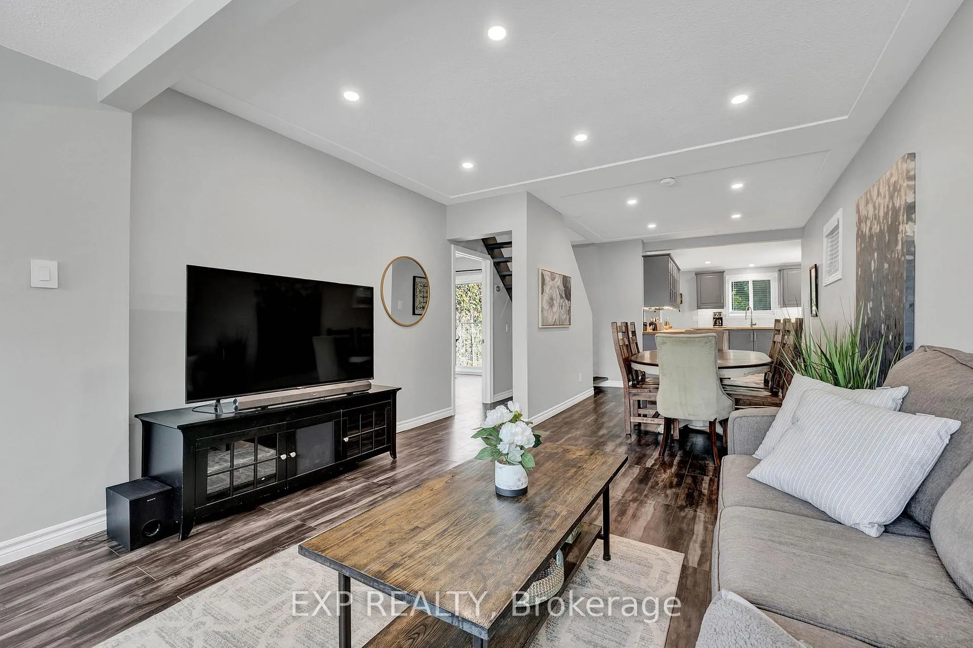 Photo 3 of 124 Whitney Place, Kitchener, Mill Courtland Woodside Park — HOMEH
