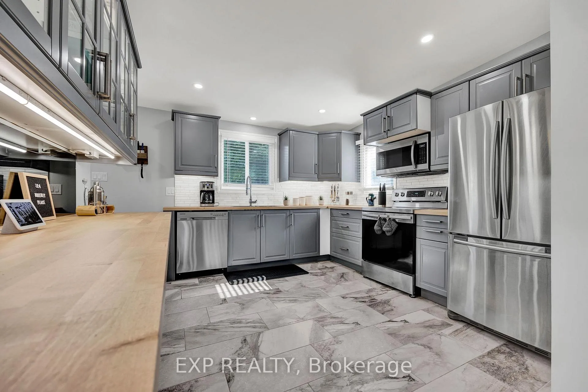 Photo 5 of 124 Whitney Place, Kitchener, Mill Courtland Woodside Park — HOMEH