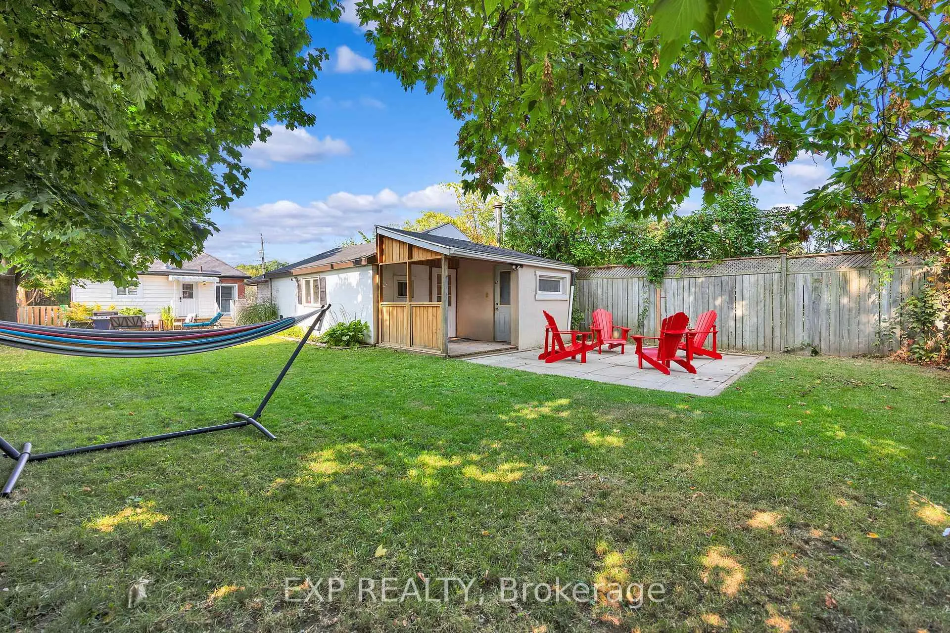 Photo 16 of 124 Whitney Place, Kitchener, Mill Courtland Woodside Park — HOMEH