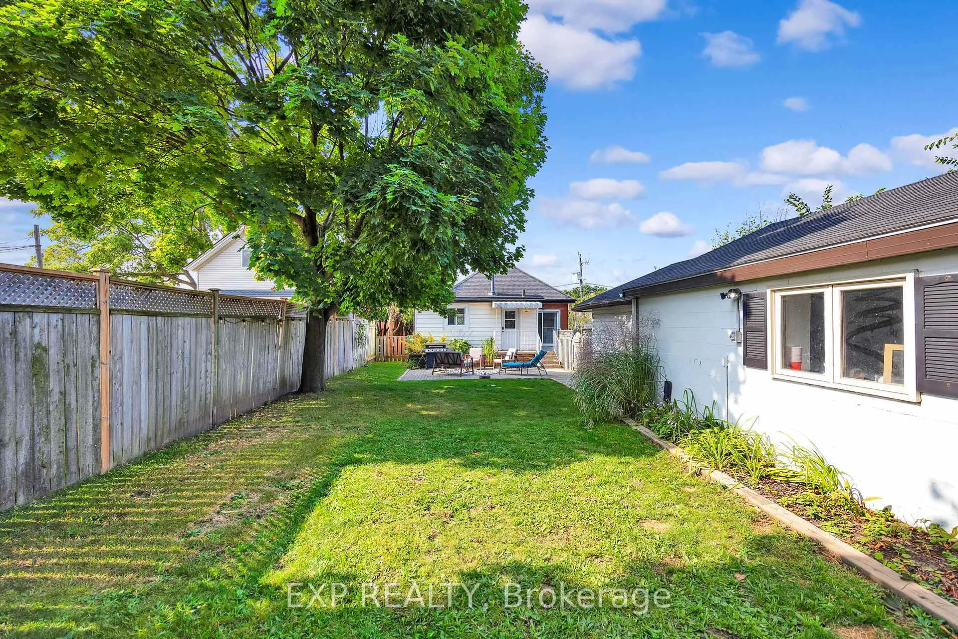 Photo 18 of 124 Whitney Place, Kitchener, Mill Courtland Woodside Park — HOMEH