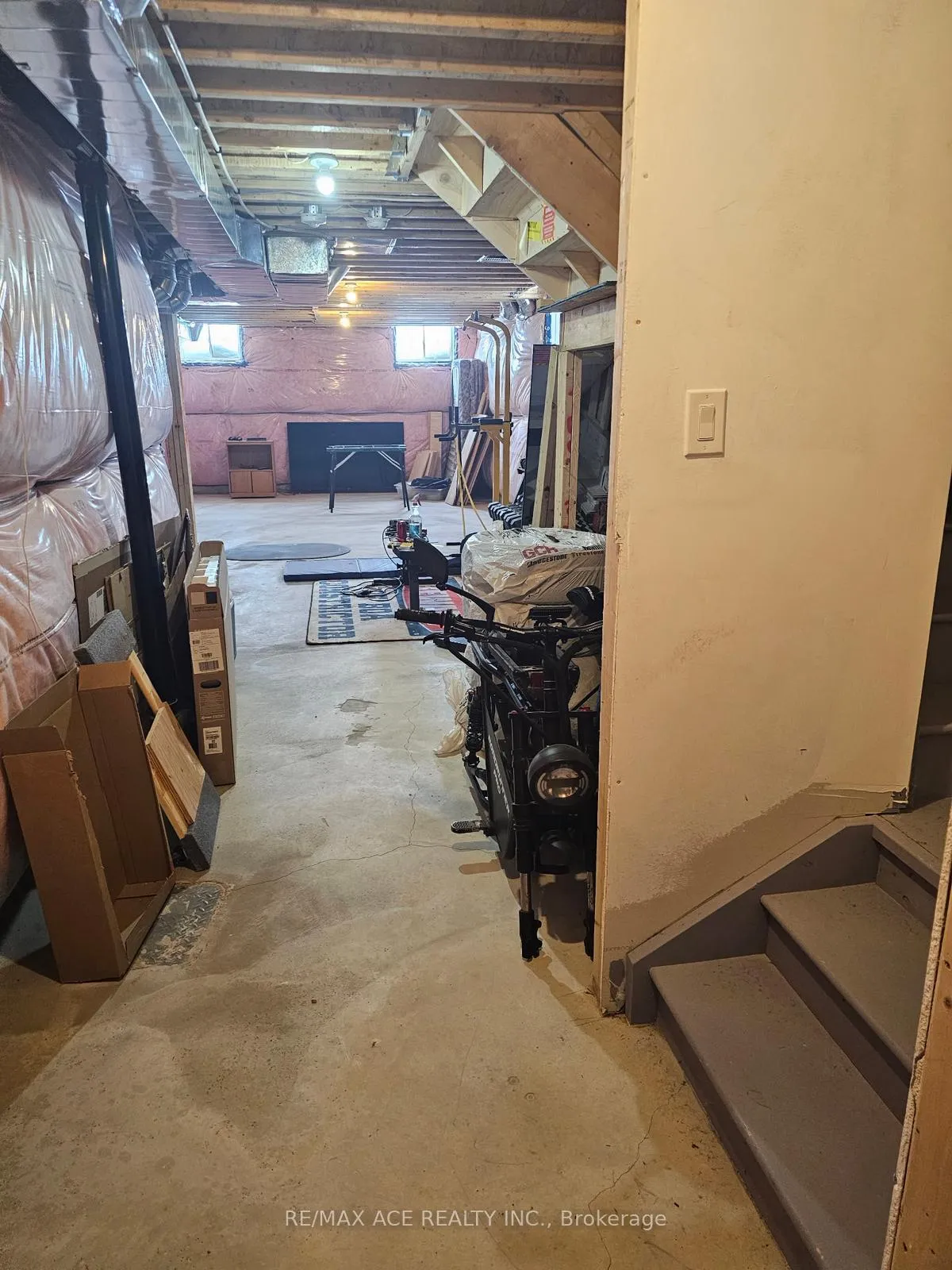 Photo 19 of 37 Union Boulevard, Wasaga Beach — HOMEH