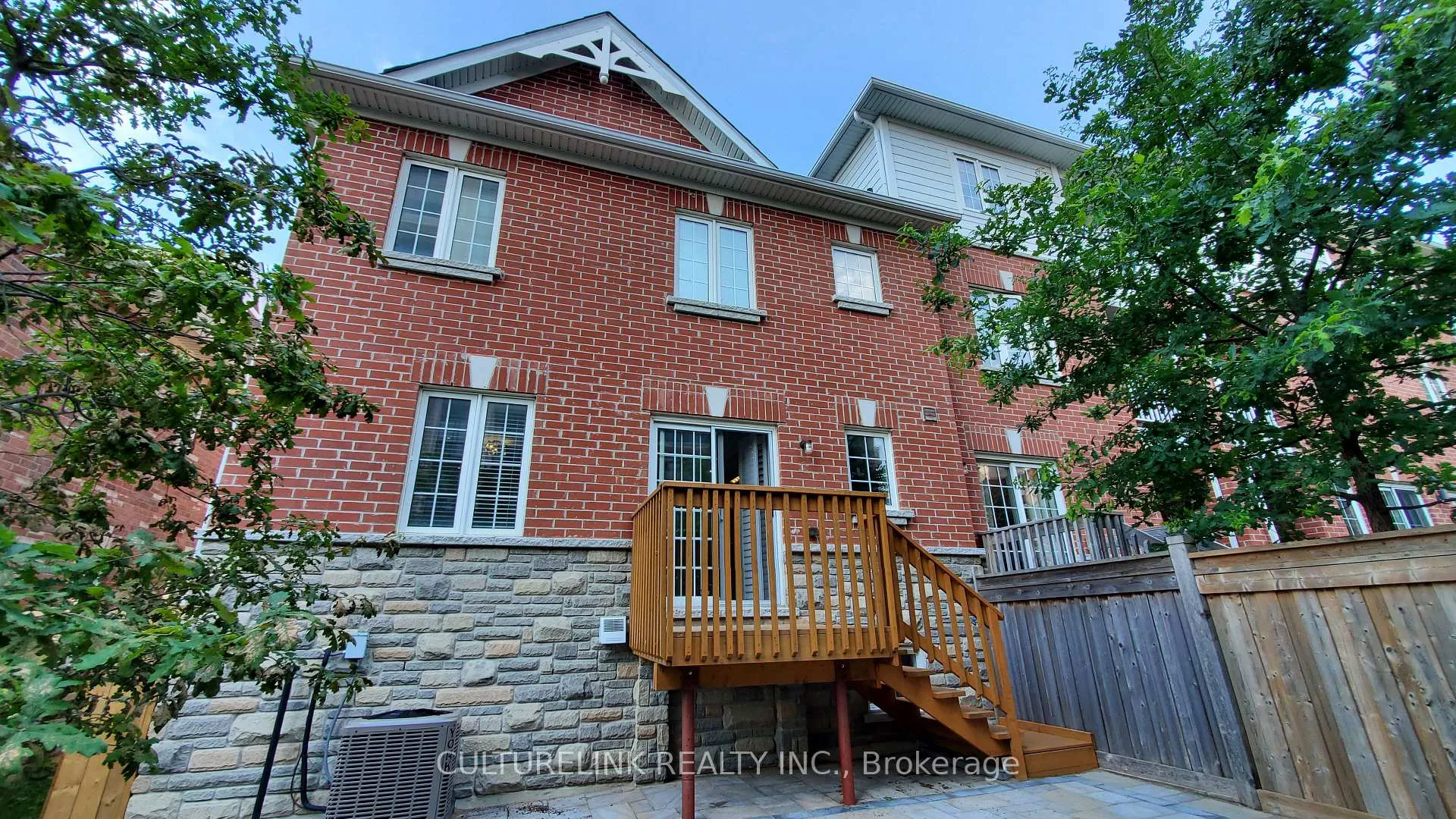 Photo 2 of 62 Eastern Skies Way, Markham, Wismer — HOMEH