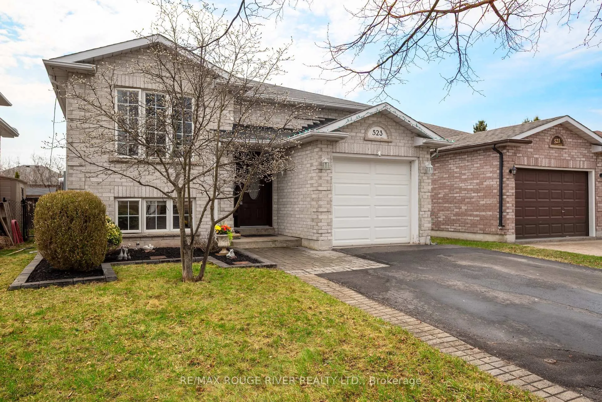 Photo 2 of 523 Wilson Road, Cobourg — HOMEH