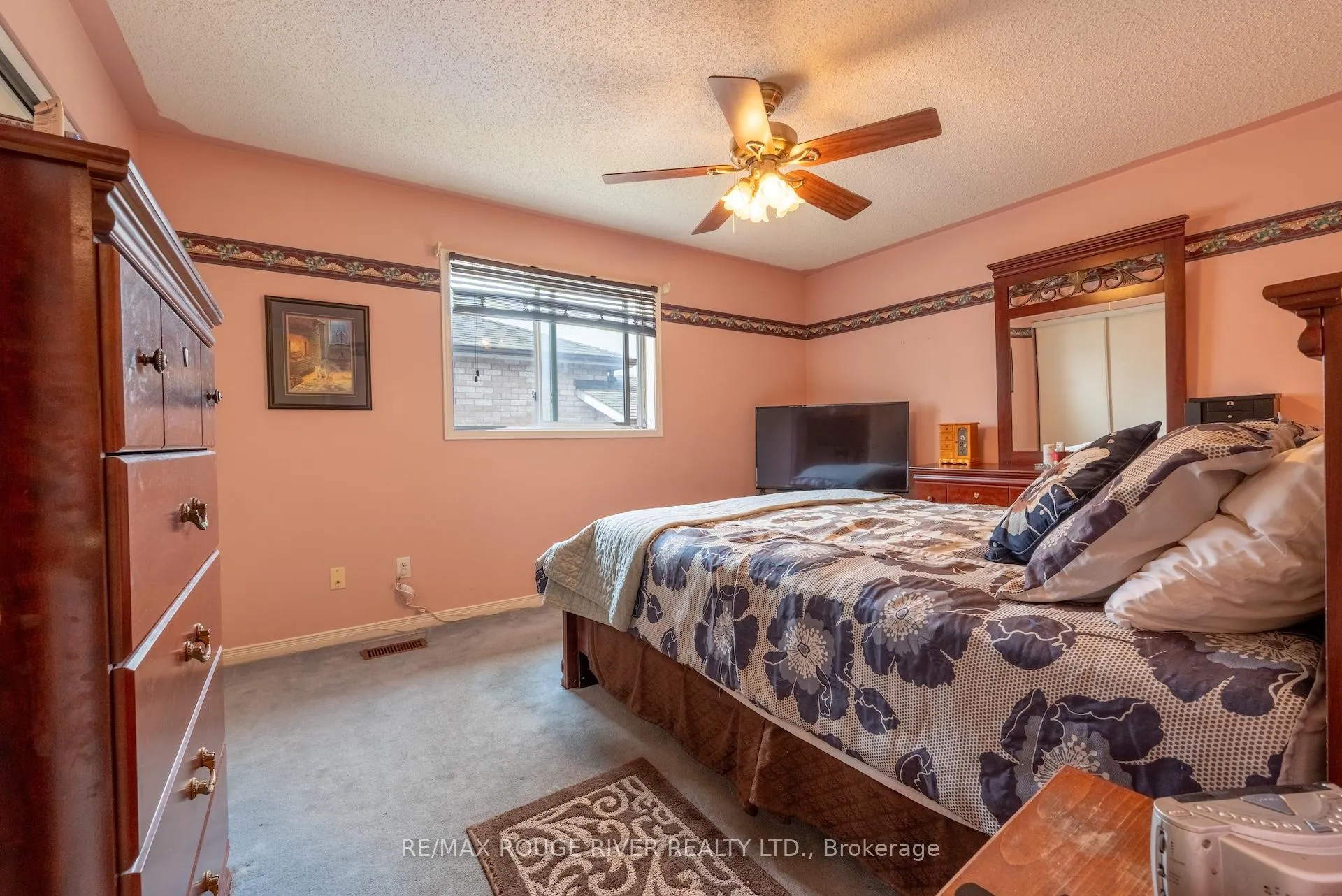 Photo 10 of 523 Wilson Road, Cobourg — HOMEH