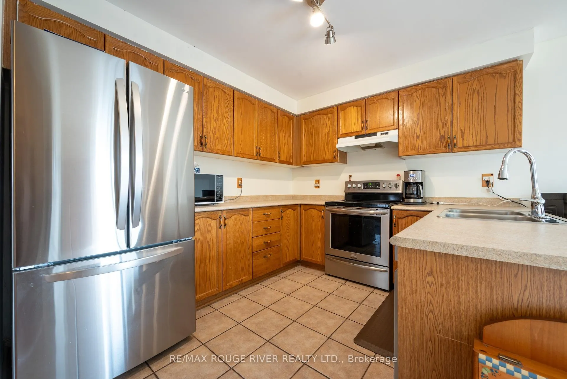 Photo 14 of 523 Wilson Road, Cobourg — HOMEH