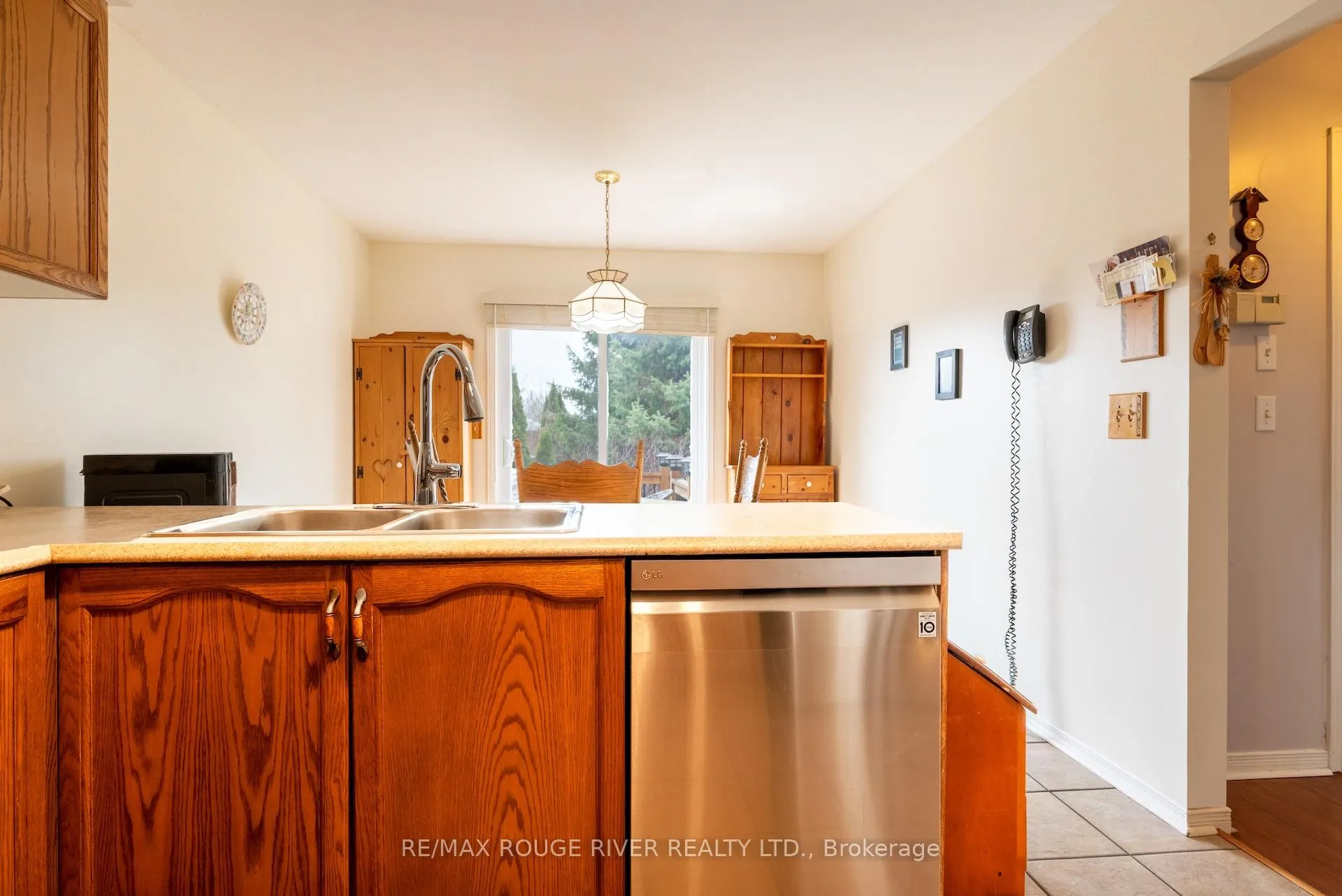 Photo 15 of 523 Wilson Road, Cobourg — HOMEH