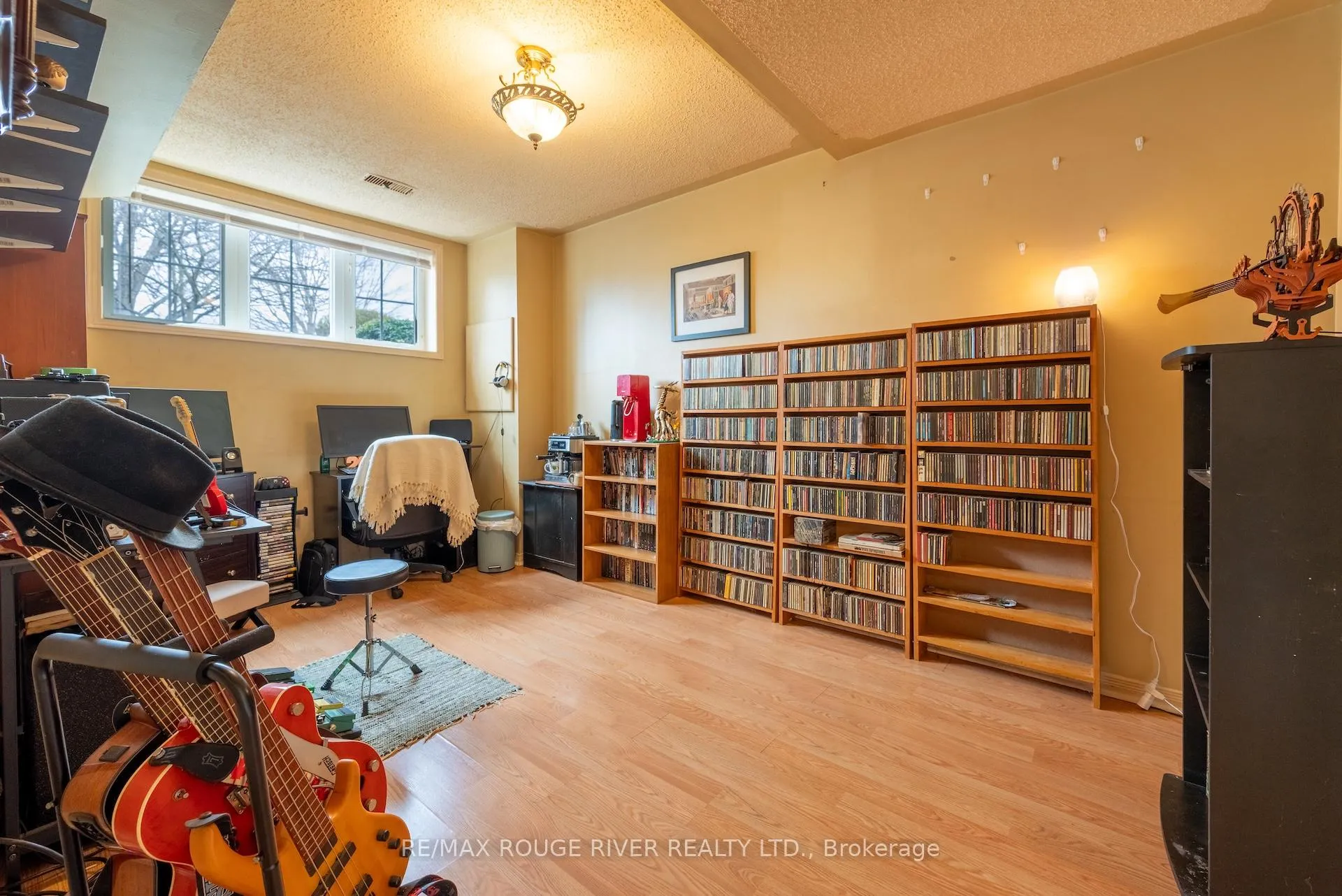 Photo 20 of 523 Wilson Road, Cobourg — HOMEH