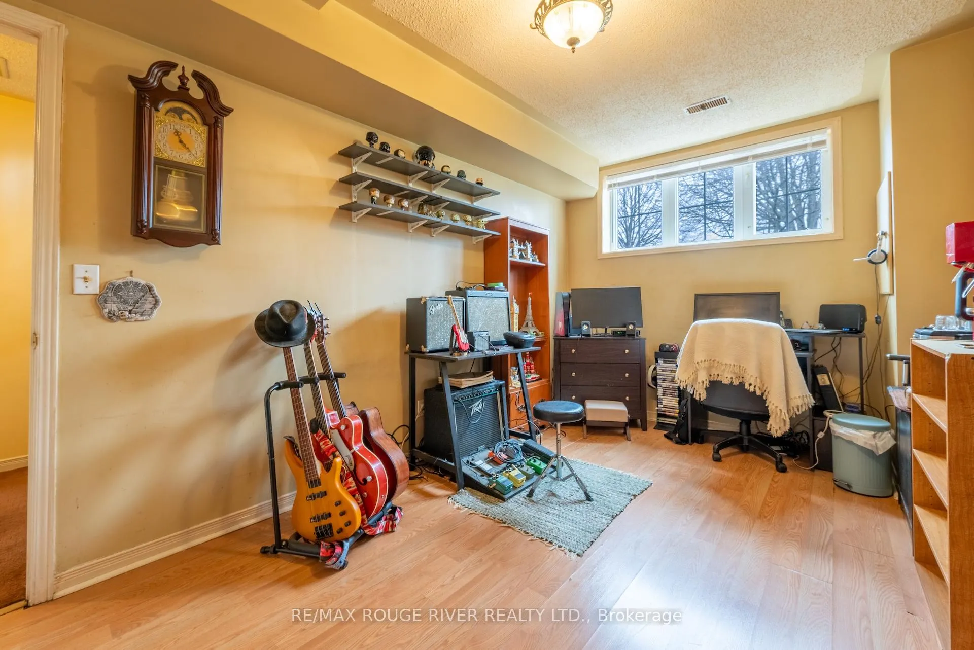 Photo 21 of 523 Wilson Road, Cobourg — HOMEH