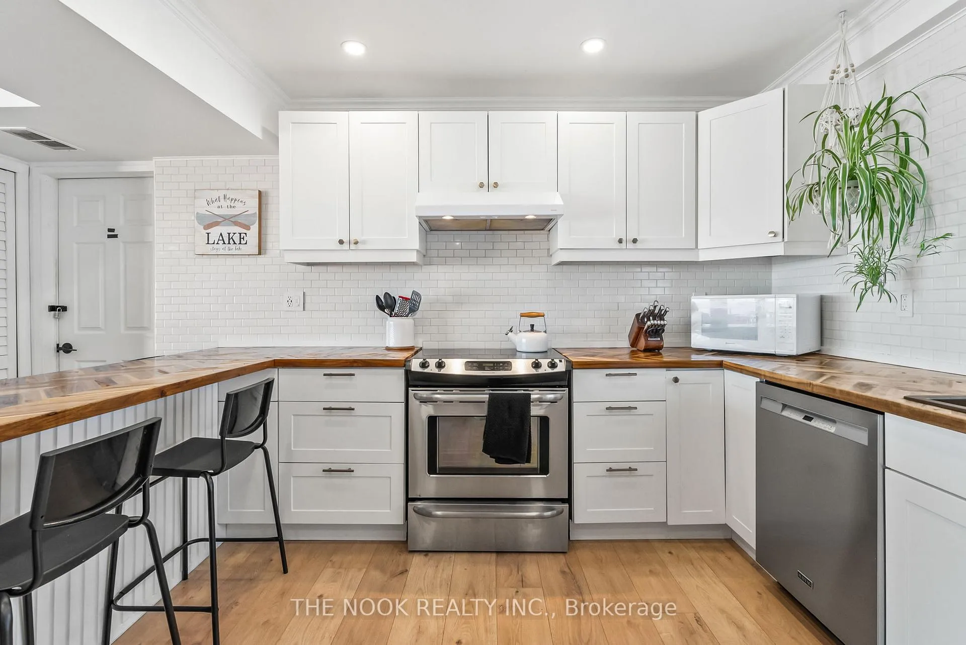 Photo 29 of 74 East Beach Road, Clarington, Bowmanville — HOMEH