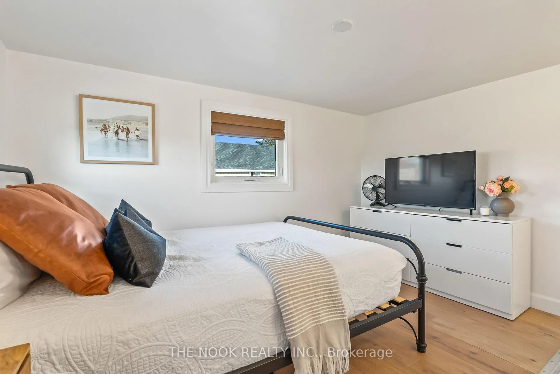 Photo 38 of 74 East Beach Road, Clarington, Bowmanville — HOMEH