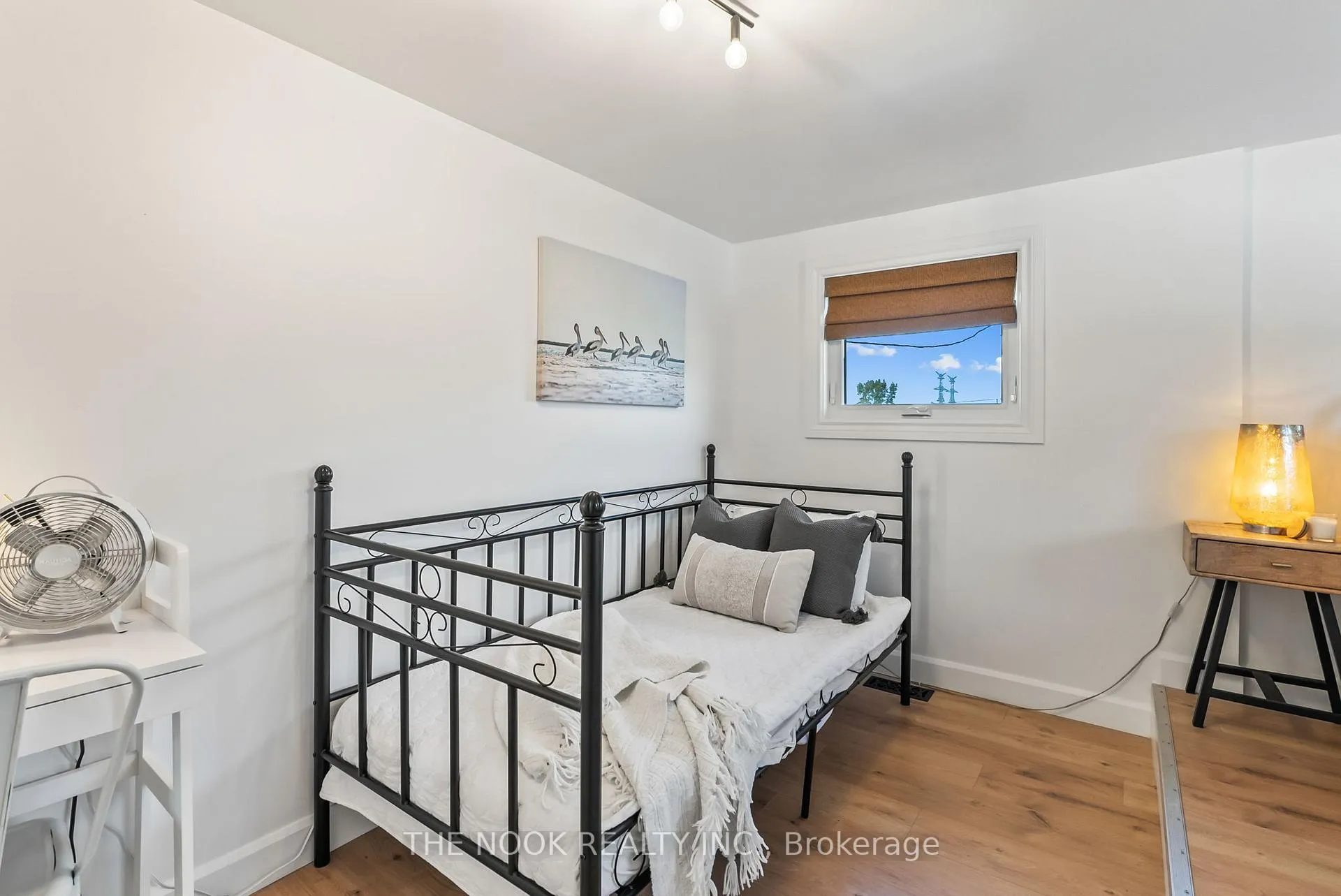 Photo 39 of 74 East Beach Road, Clarington, Bowmanville — HOMEH