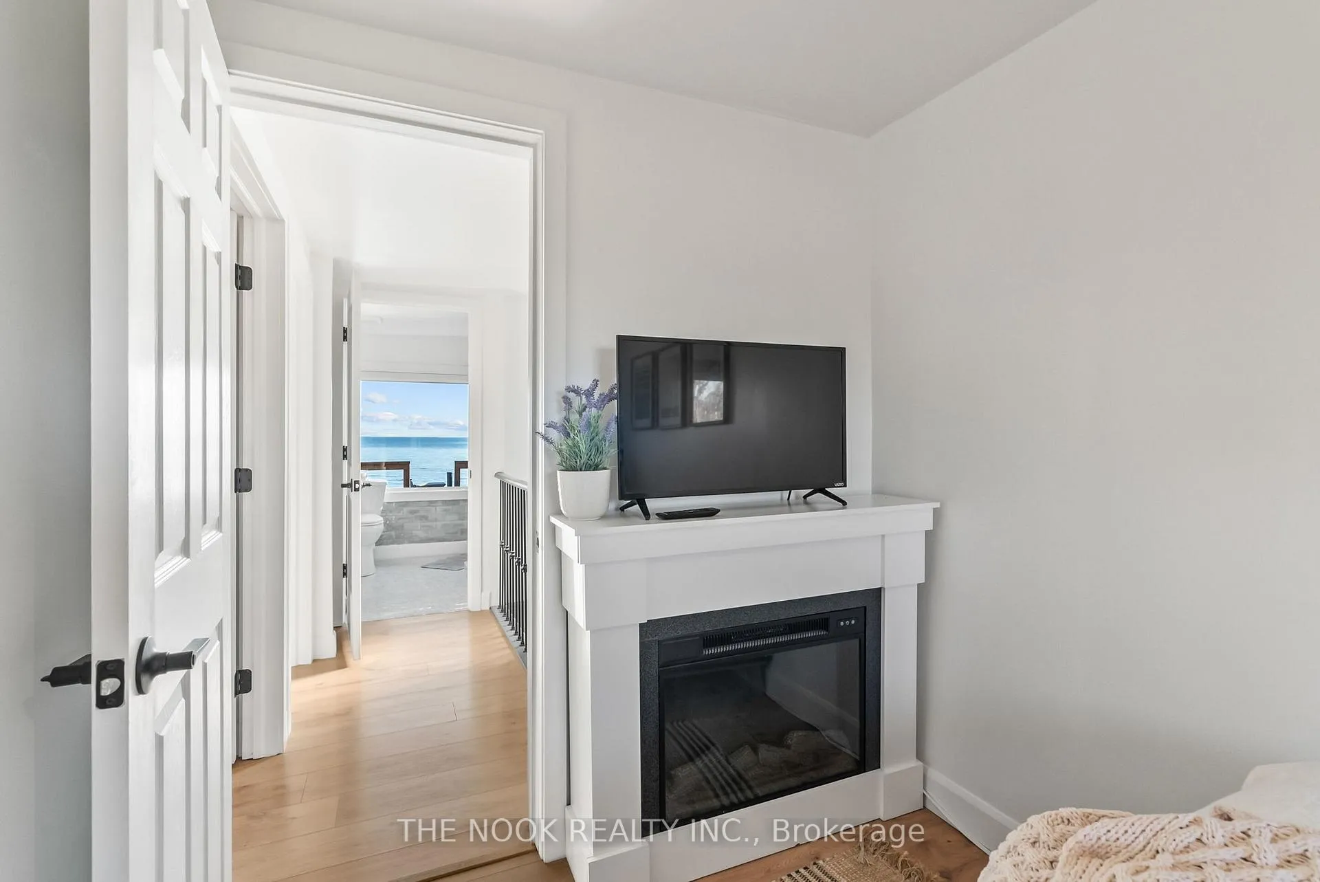 Photo 41 of 74 East Beach Road, Clarington, Bowmanville — HOMEH