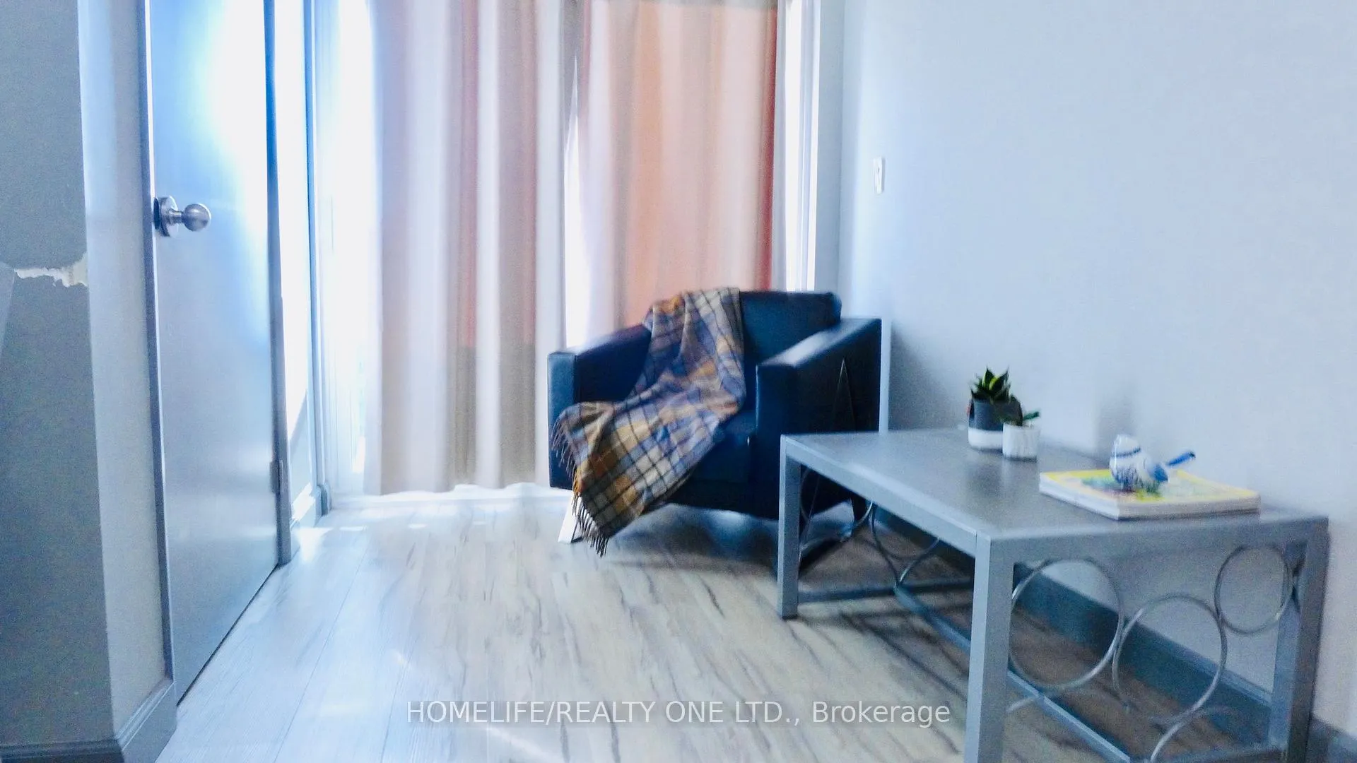 Photo 2 of Unit 1153, 258A Sunview Street, Waterloo, Beechwood/University — HOMEH
