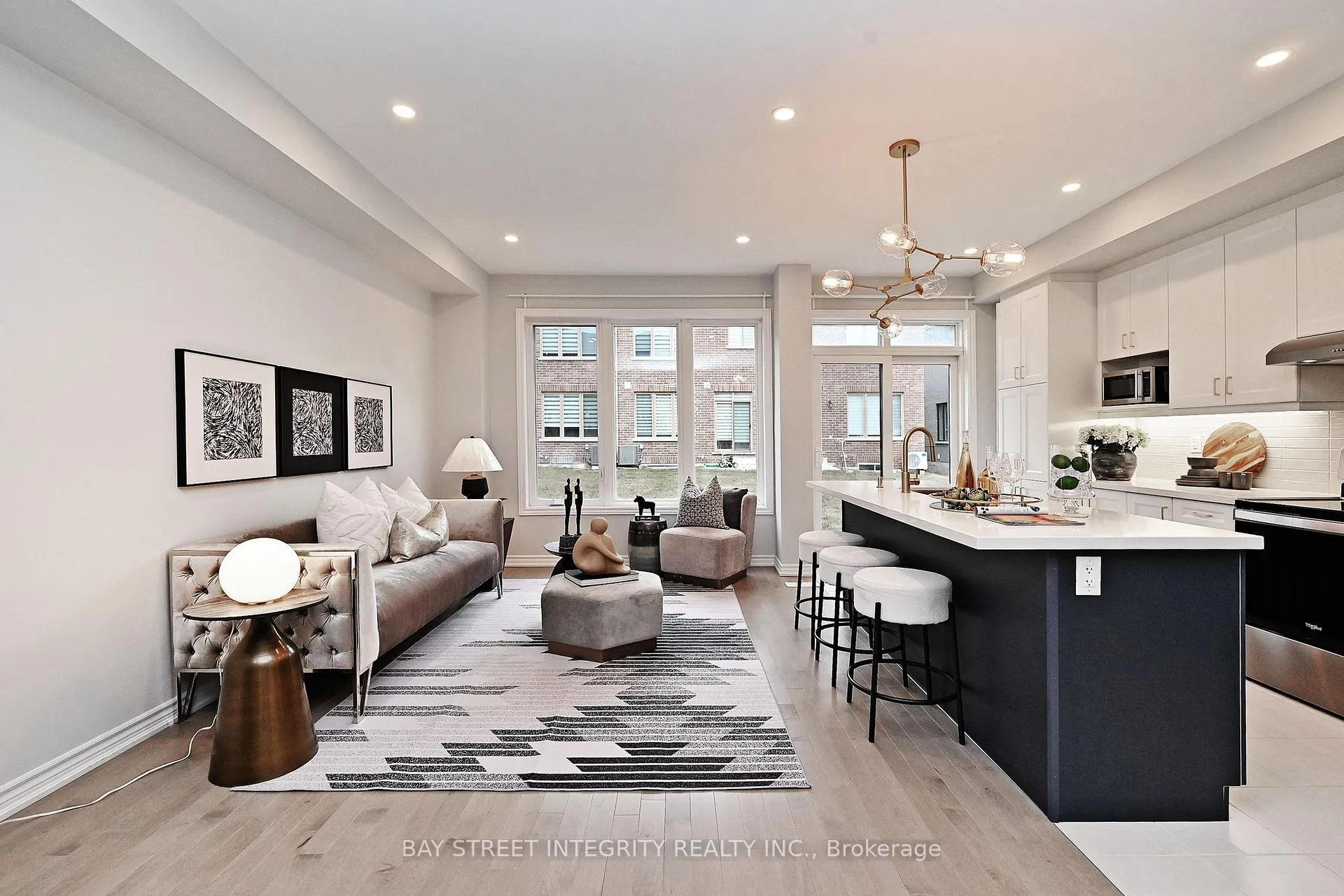 Photo 5 of 71 Freeman William Street, Markham, Markham Village — HOMEH