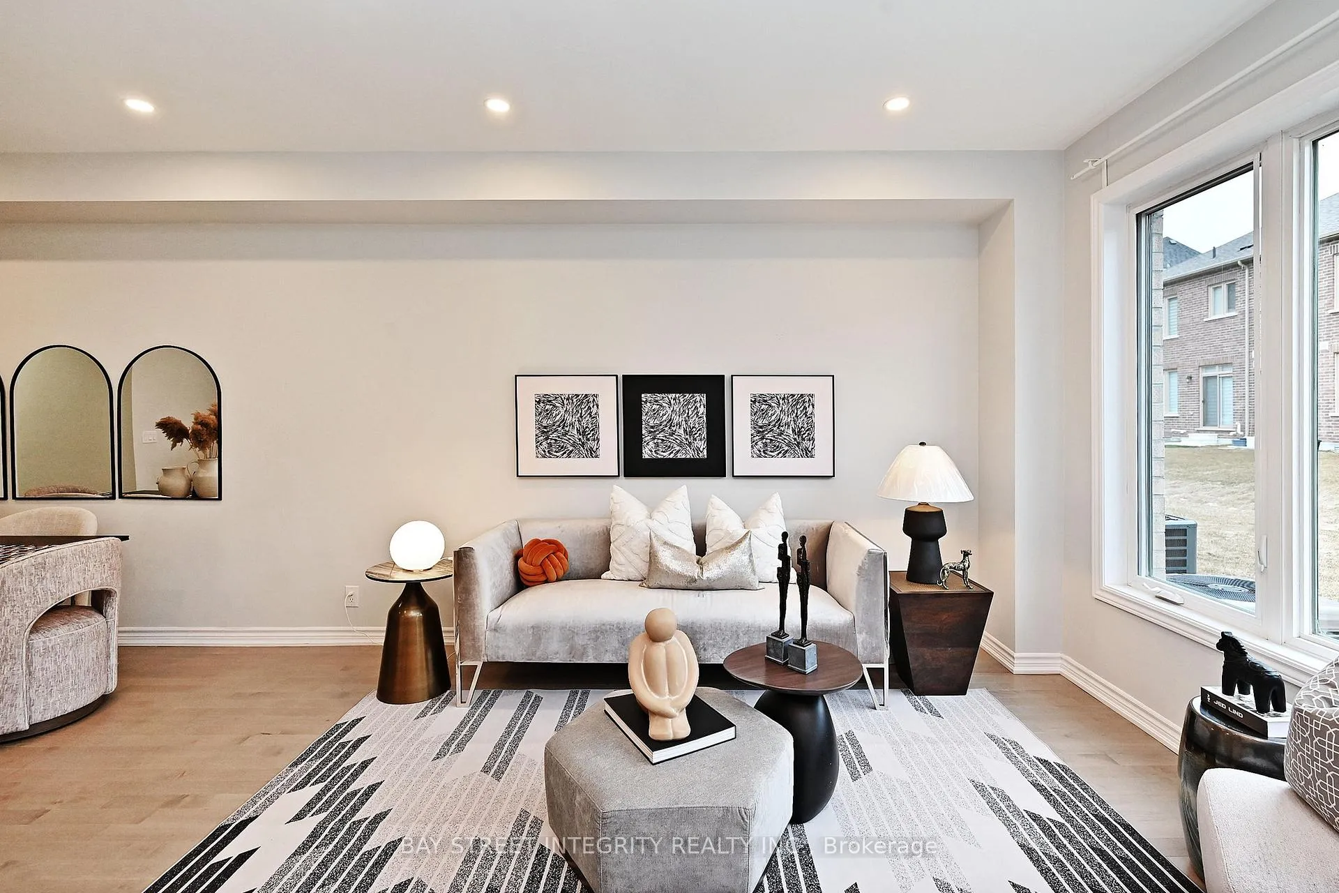 Photo 7 of 71 Freeman William Street, Markham, Markham Village — HOMEH