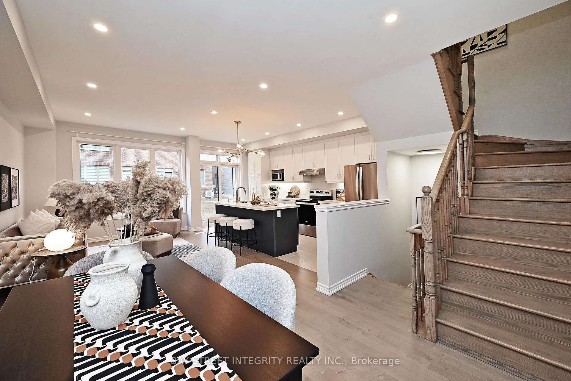 Photo 10 of 71 Freeman William Street, Markham, Markham Village — HOMEH