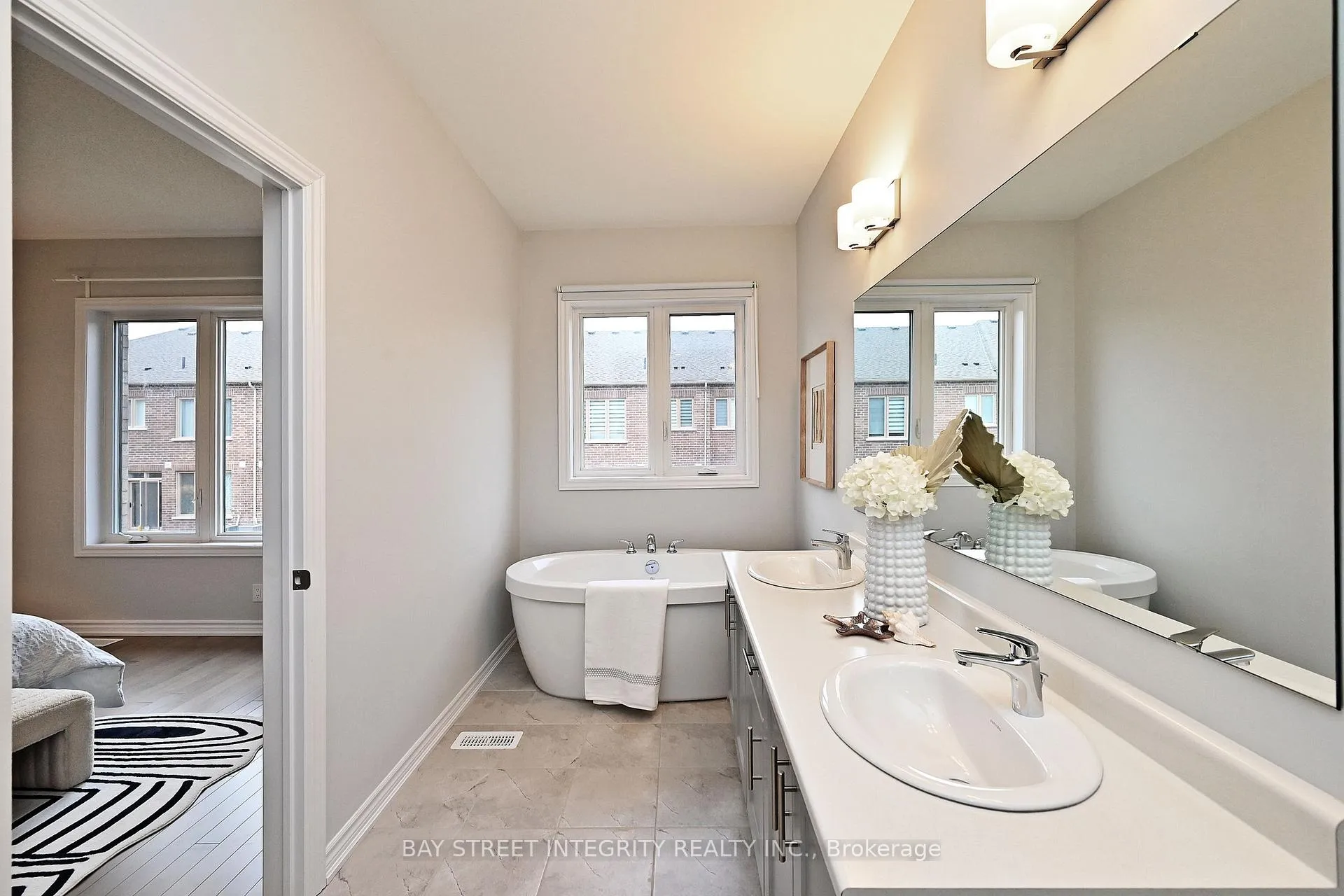 Photo 22 of 71 Freeman William Street, Markham, Markham Village — HOMEH
