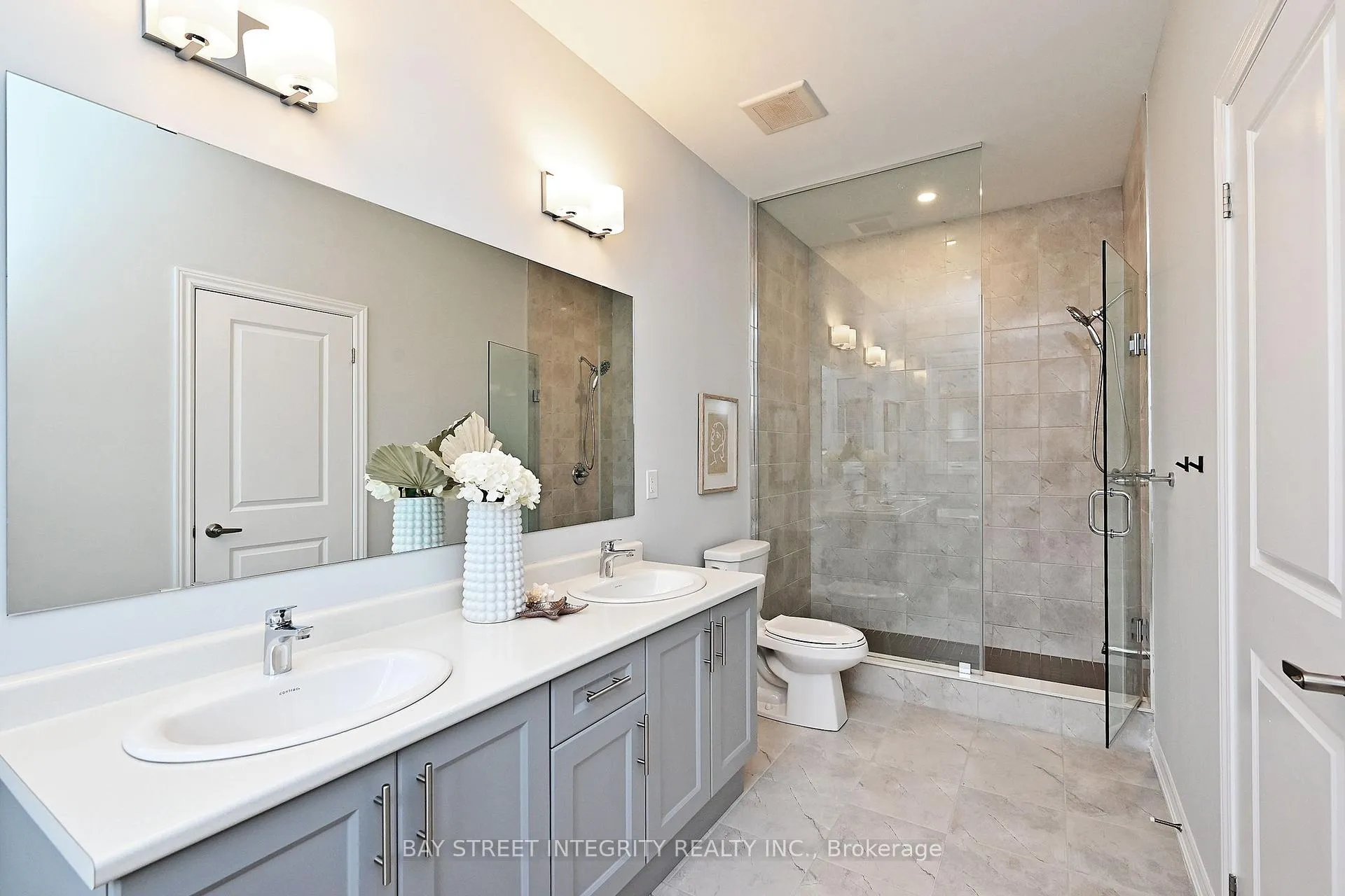 Photo 23 of 71 Freeman William Street, Markham, Markham Village — HOMEH