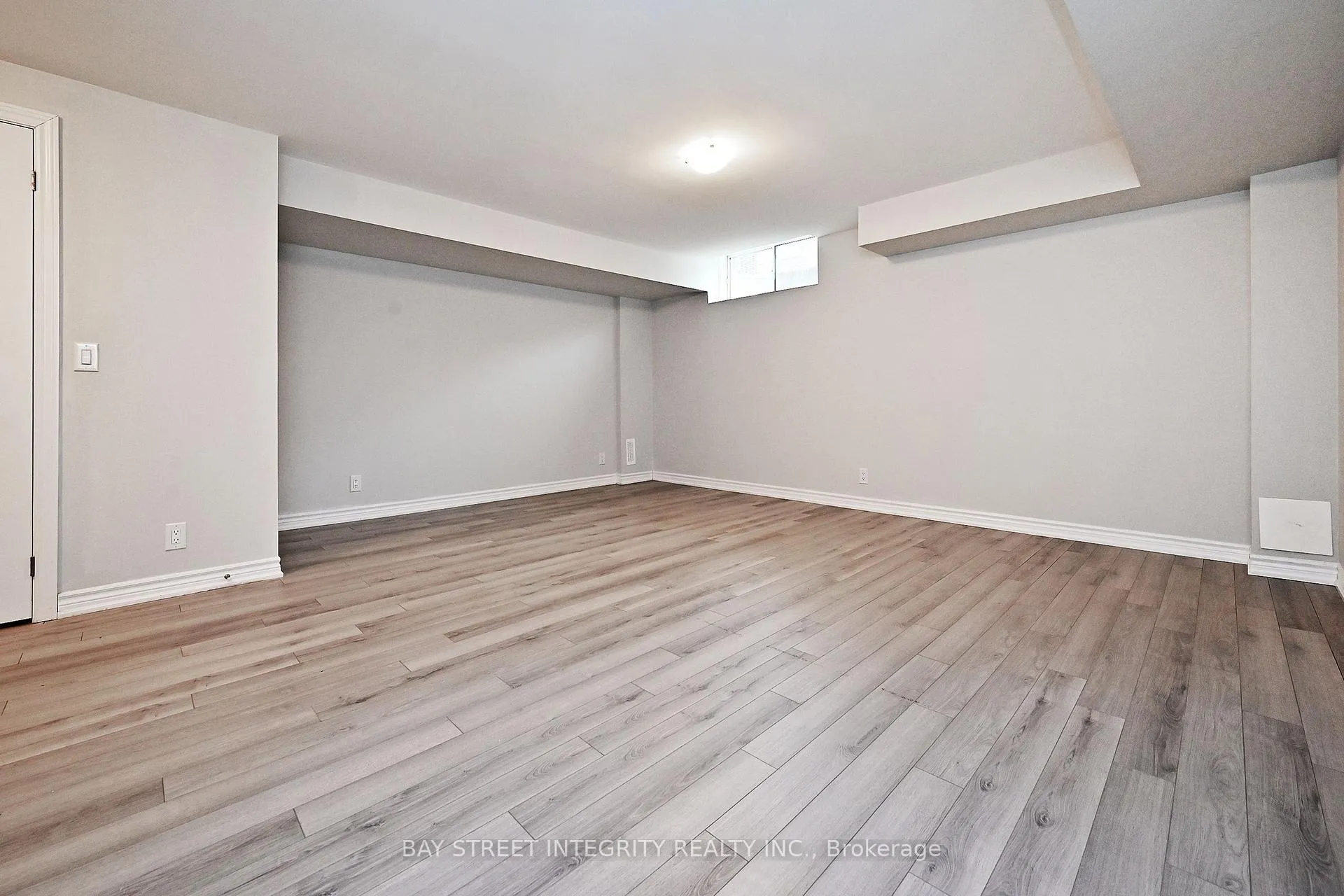 Photo 34 of 71 Freeman William Street, Markham, Markham Village — HOMEH