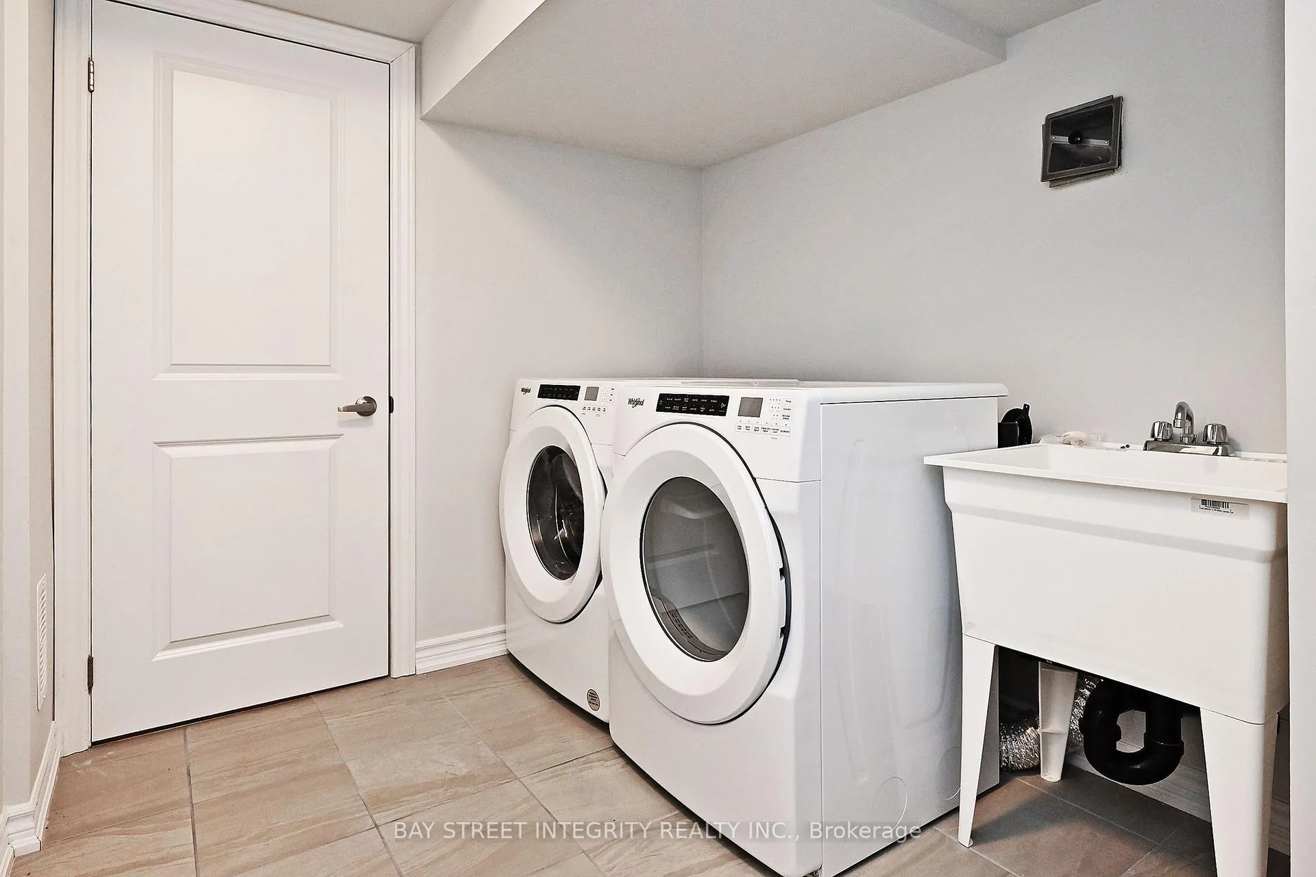 Photo 36 of 71 Freeman William Street, Markham, Markham Village — HOMEH