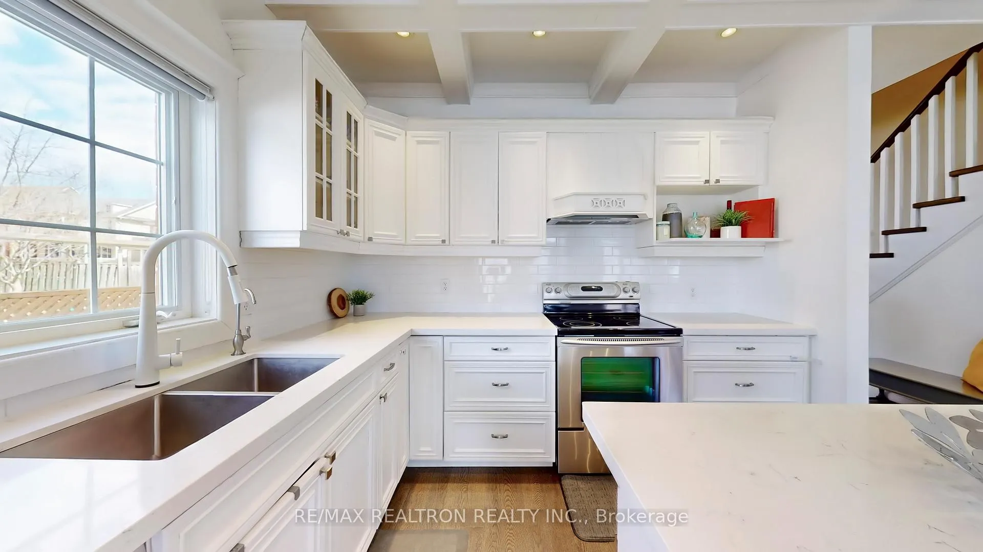 Photo 12 of 78 Prospector's Drive, Markham, Angus Glen — HOMEH
