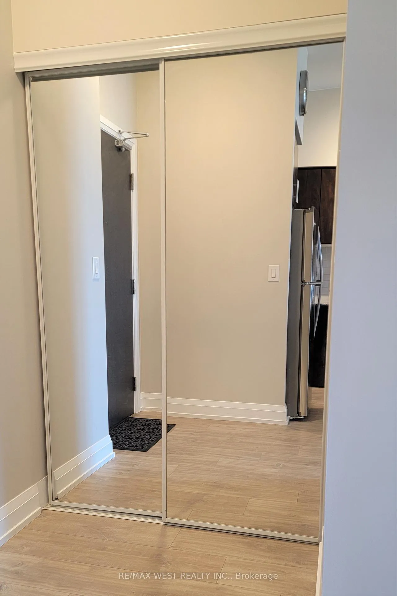 Photo 6 of Unit 318, 3600 Hwy 7 Road, Vaughan, Vaughan Corporate Centre — HOMEH