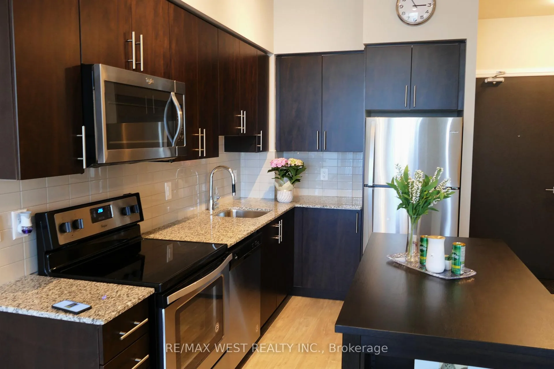 Photo 9 of Unit 318, 3600 Hwy 7 Road, Vaughan, Vaughan Corporate Centre — HOMEH