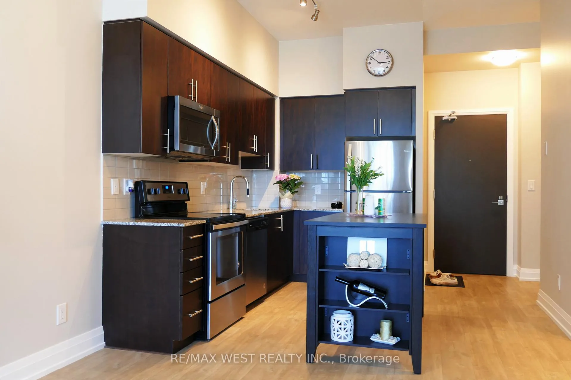 Photo 10 of Unit 318, 3600 Hwy 7 Road, Vaughan, Vaughan Corporate Centre — HOMEH