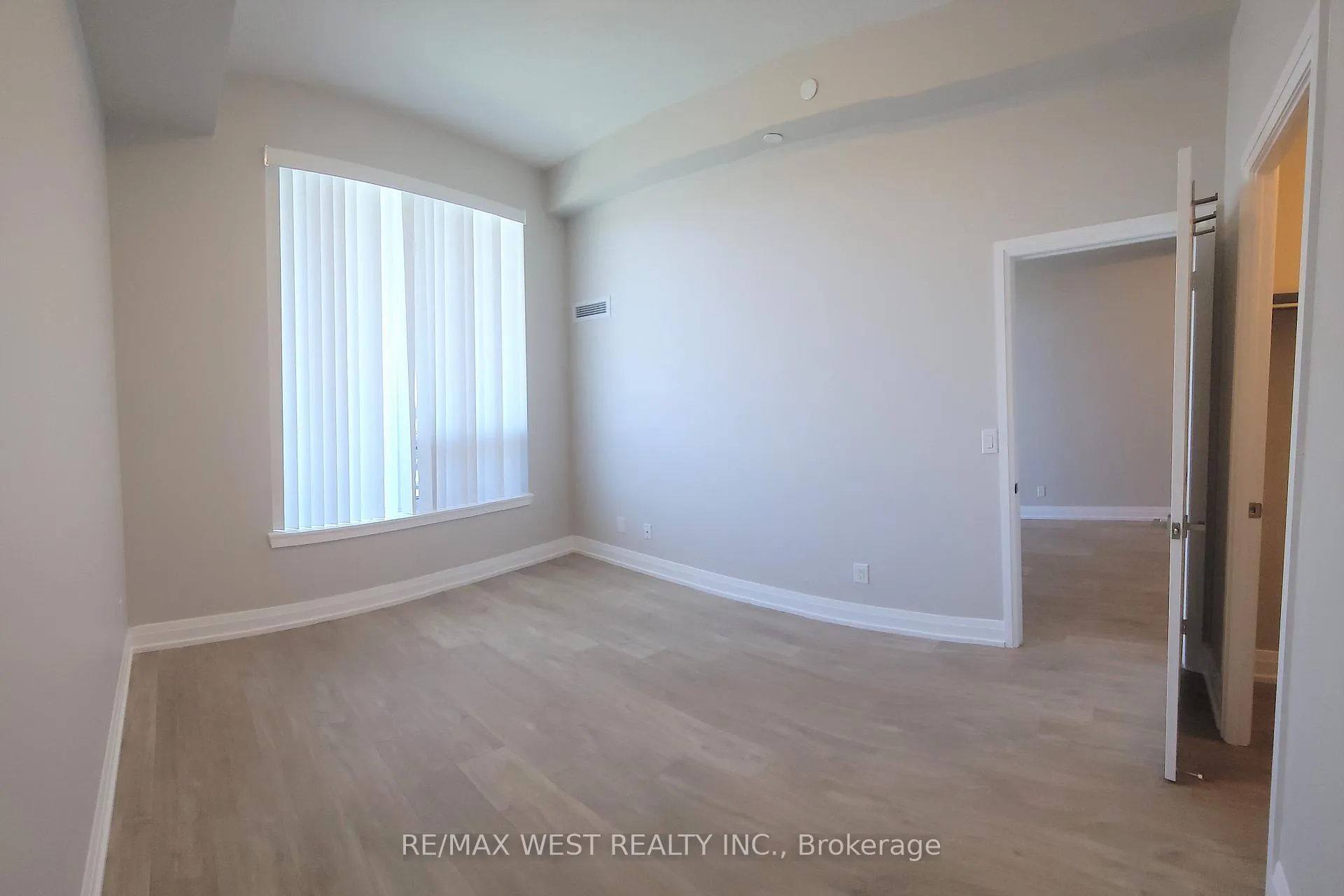 Photo 16 of Unit 318, 3600 Hwy 7 Road, Vaughan, Vaughan Corporate Centre — HOMEH
