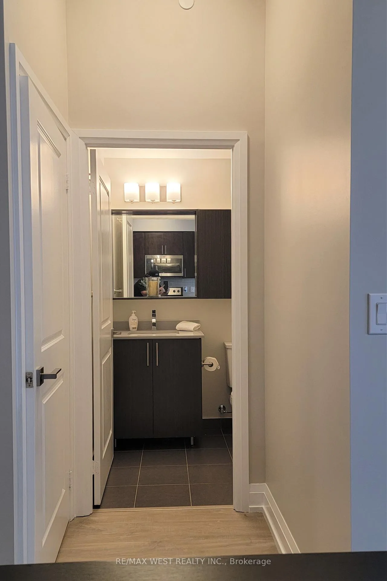 Photo 19 of Unit 318, 3600 Hwy 7 Road, Vaughan, Vaughan Corporate Centre — HOMEH