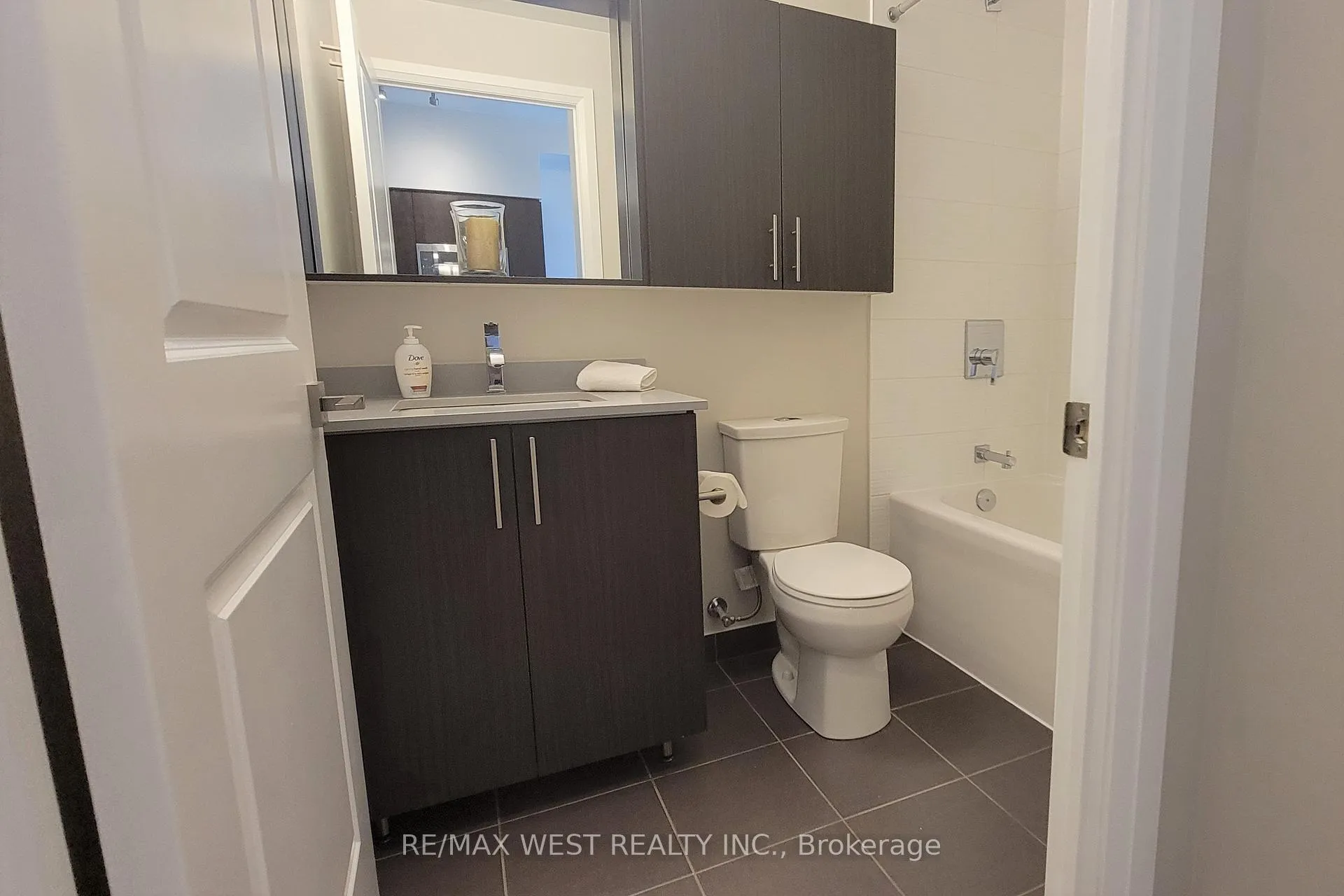 Photo 20 of Unit 318, 3600 Hwy 7 Road, Vaughan, Vaughan Corporate Centre — HOMEH