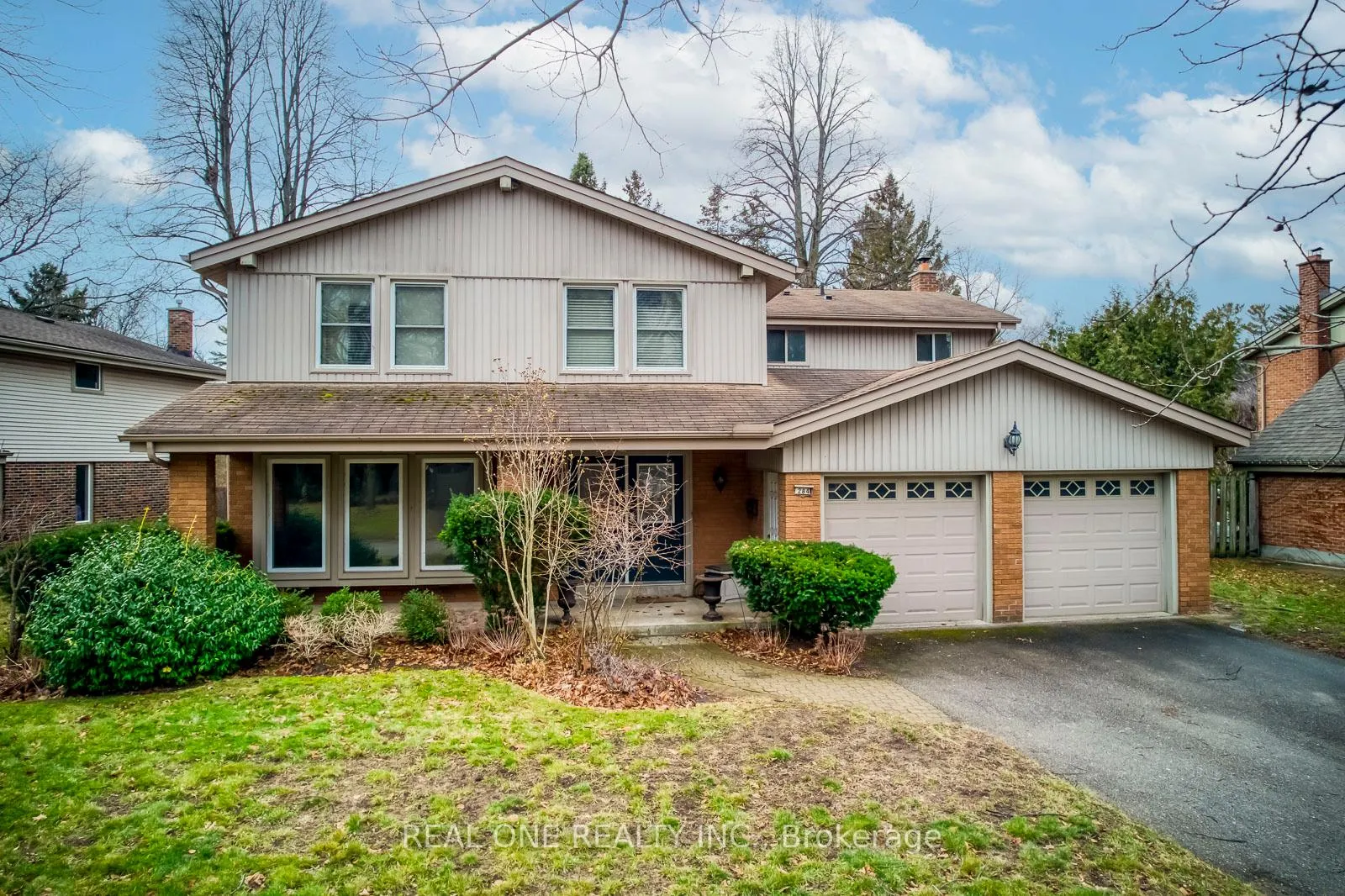 Photo 2 of 284 Beechfield Road, Oakville, Ford — HOMEH