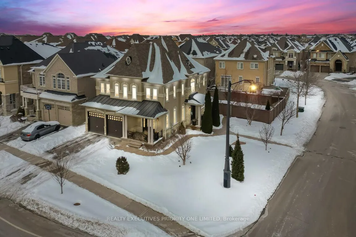 Photo 1 of 86 Chatfield Drive, Vaughan, Vellore Village — HOMEH