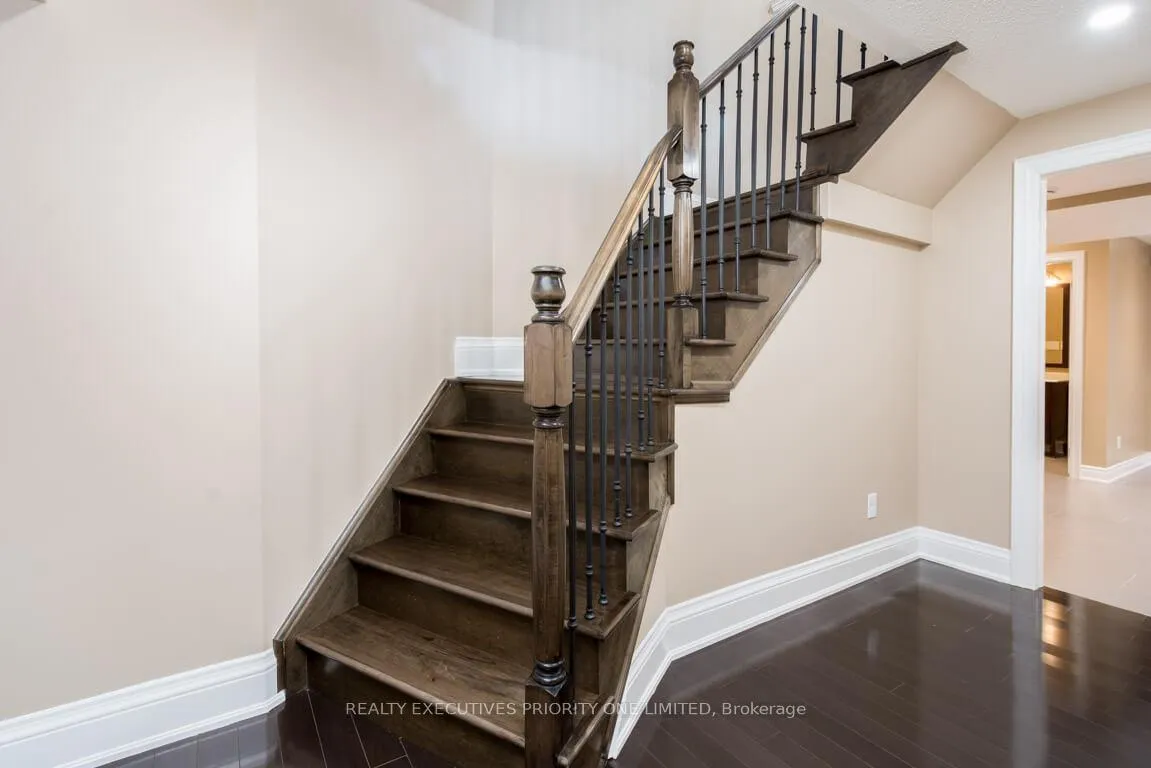 Photo 37 of 86 Chatfield Drive, Vaughan, Vellore Village — HOMEH