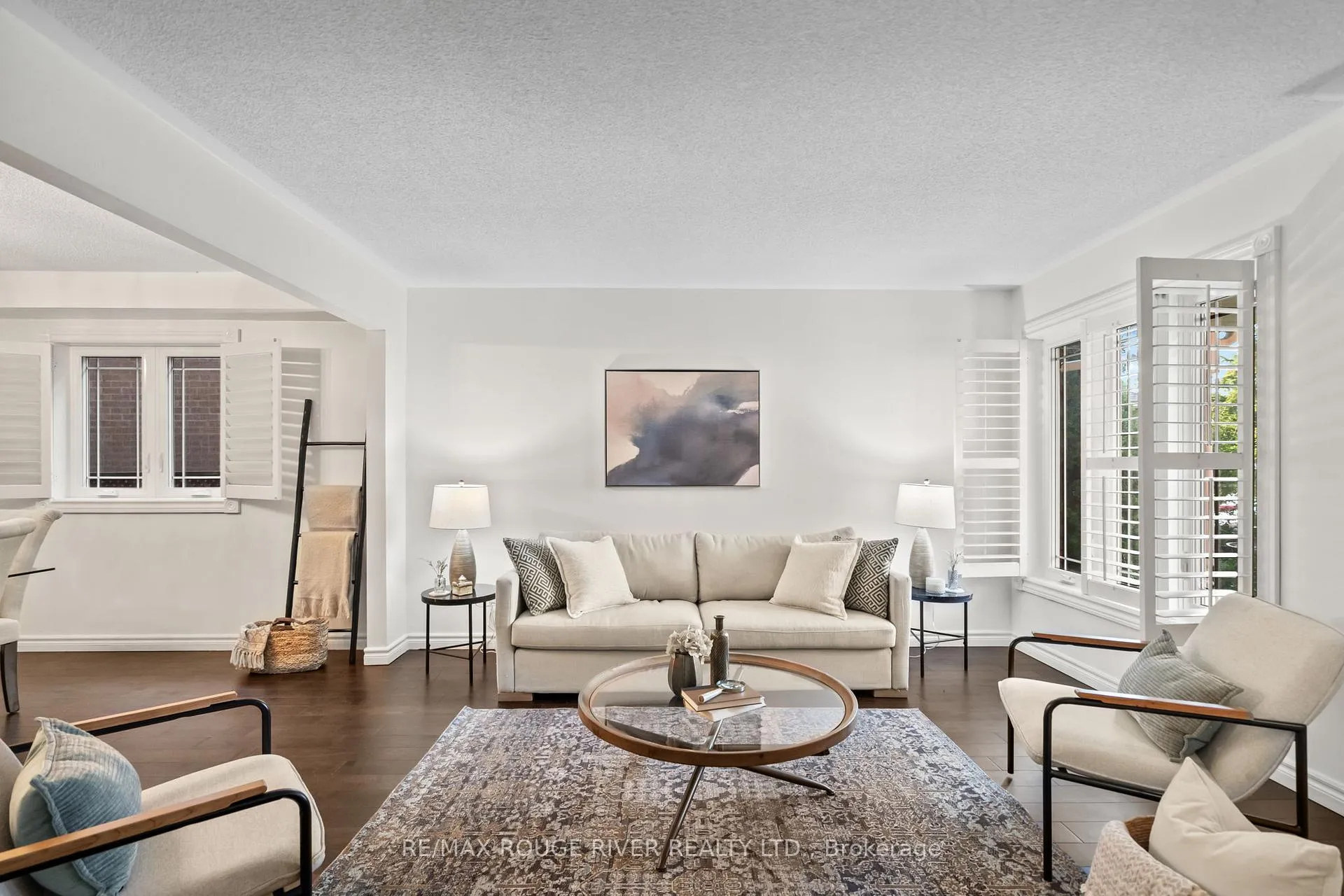 Photo 5 of 31 Kerrison Drive W, Ajax, Central — HOMEH