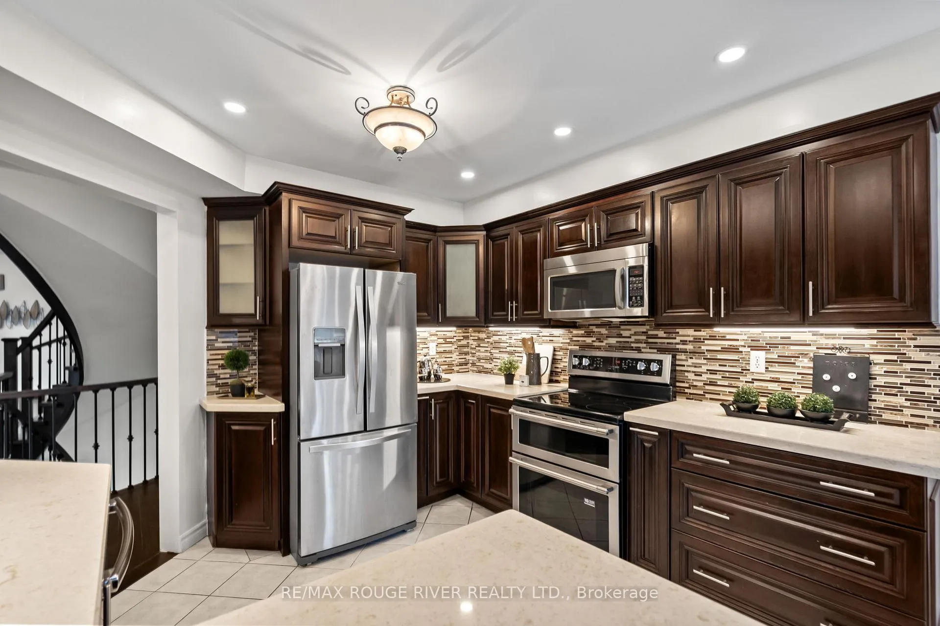 Photo 9 of 31 Kerrison Drive W, Ajax, Central — HOMEH