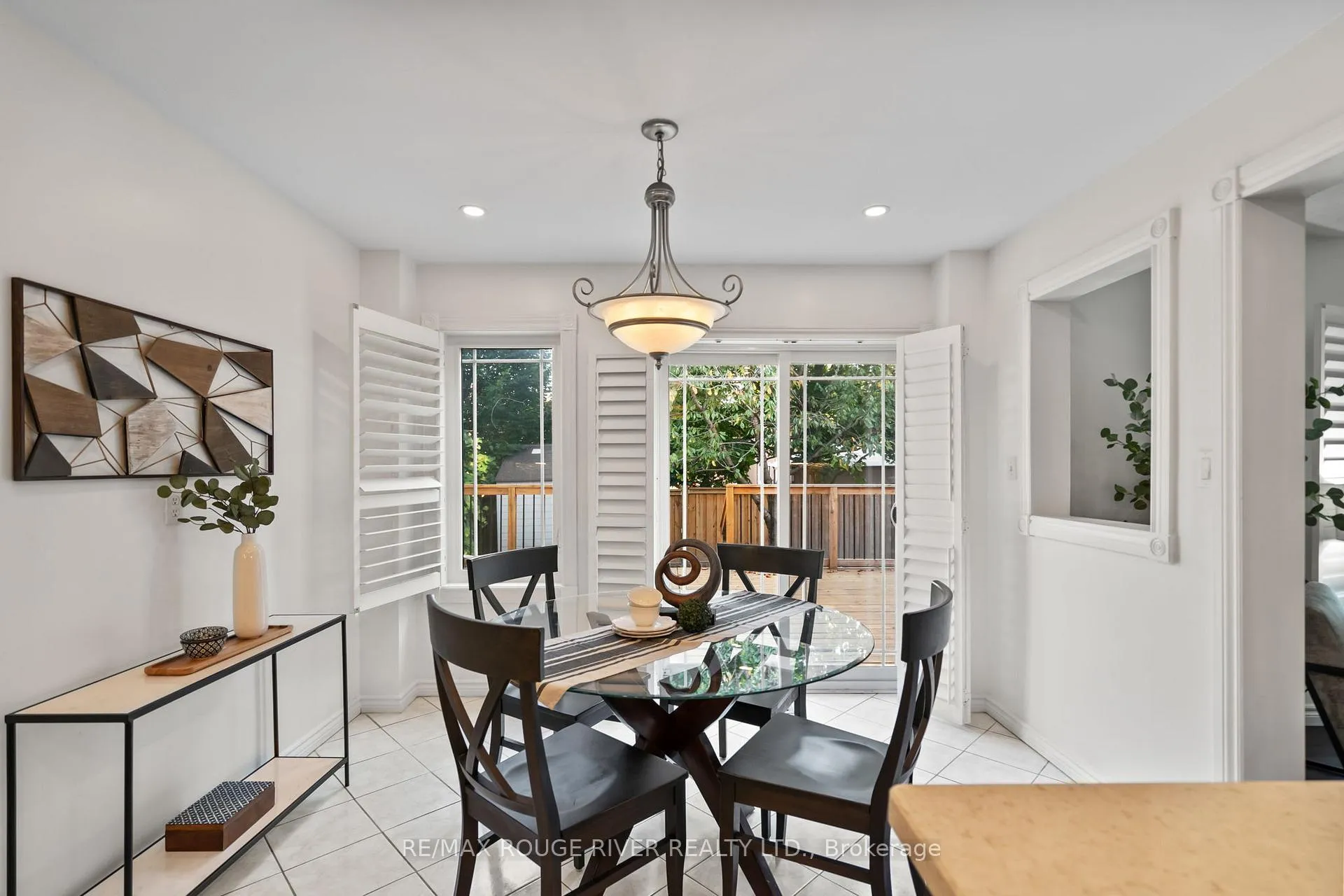 Photo 12 of 31 Kerrison Drive W, Ajax, Central — HOMEH