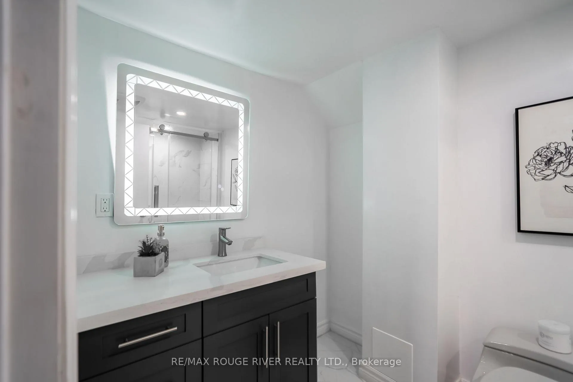 Photo 33 of 31 Kerrison Drive W, Ajax, Central — HOMEH