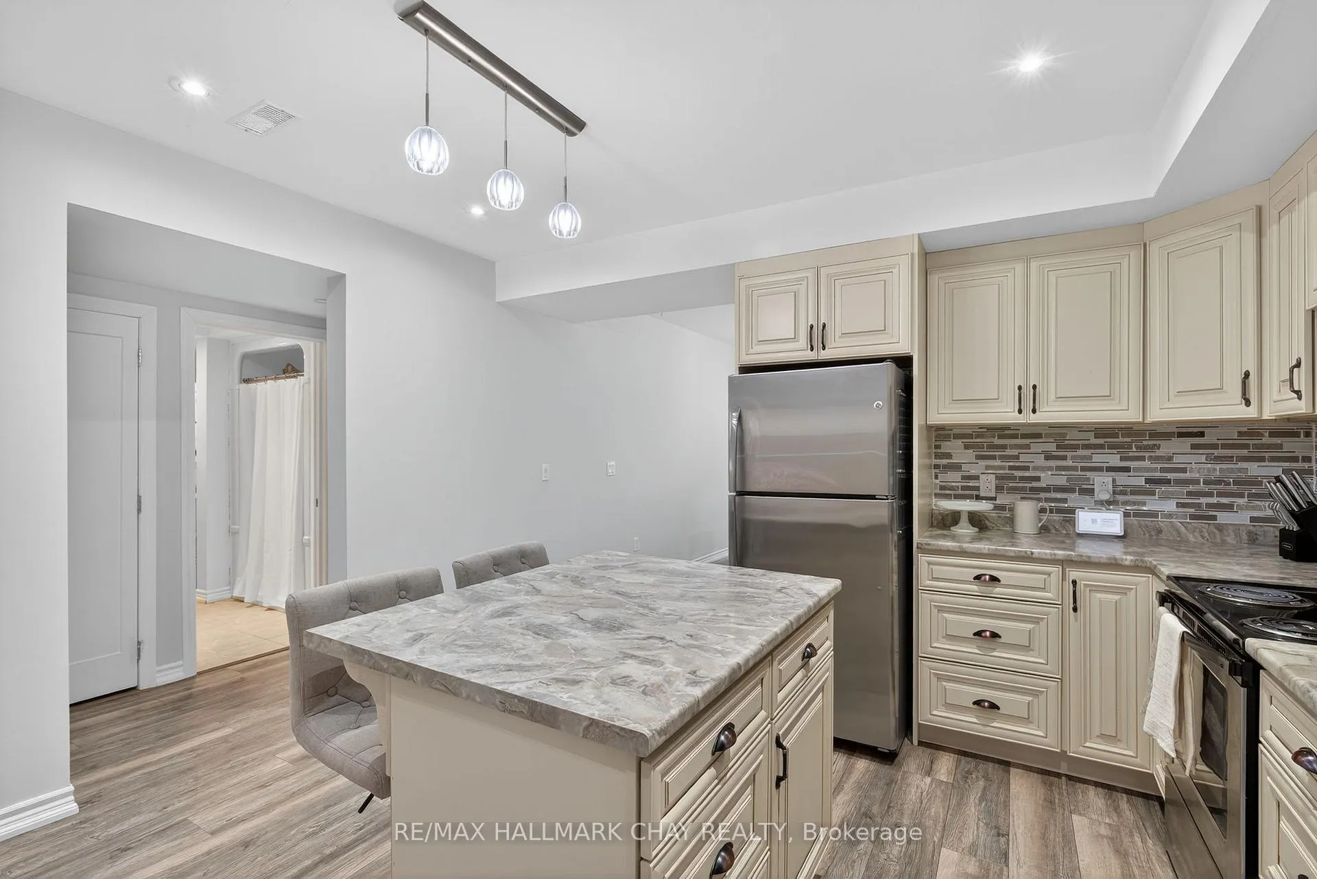 Photo 9 of Unit Lower, 265 Superior Street, Clearview, Stayner — HOMEH