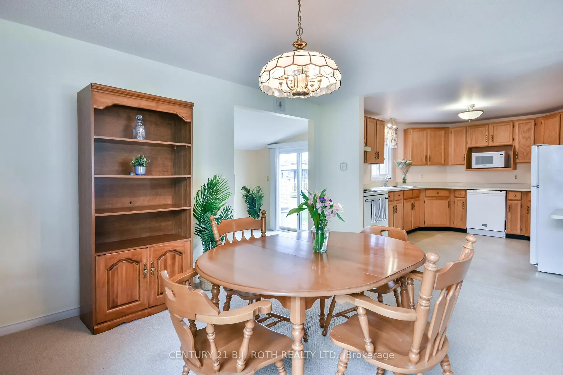 Photo 6 of 4 Gander Cove Court, Innisfil, Rural Innisfil — HOMEH