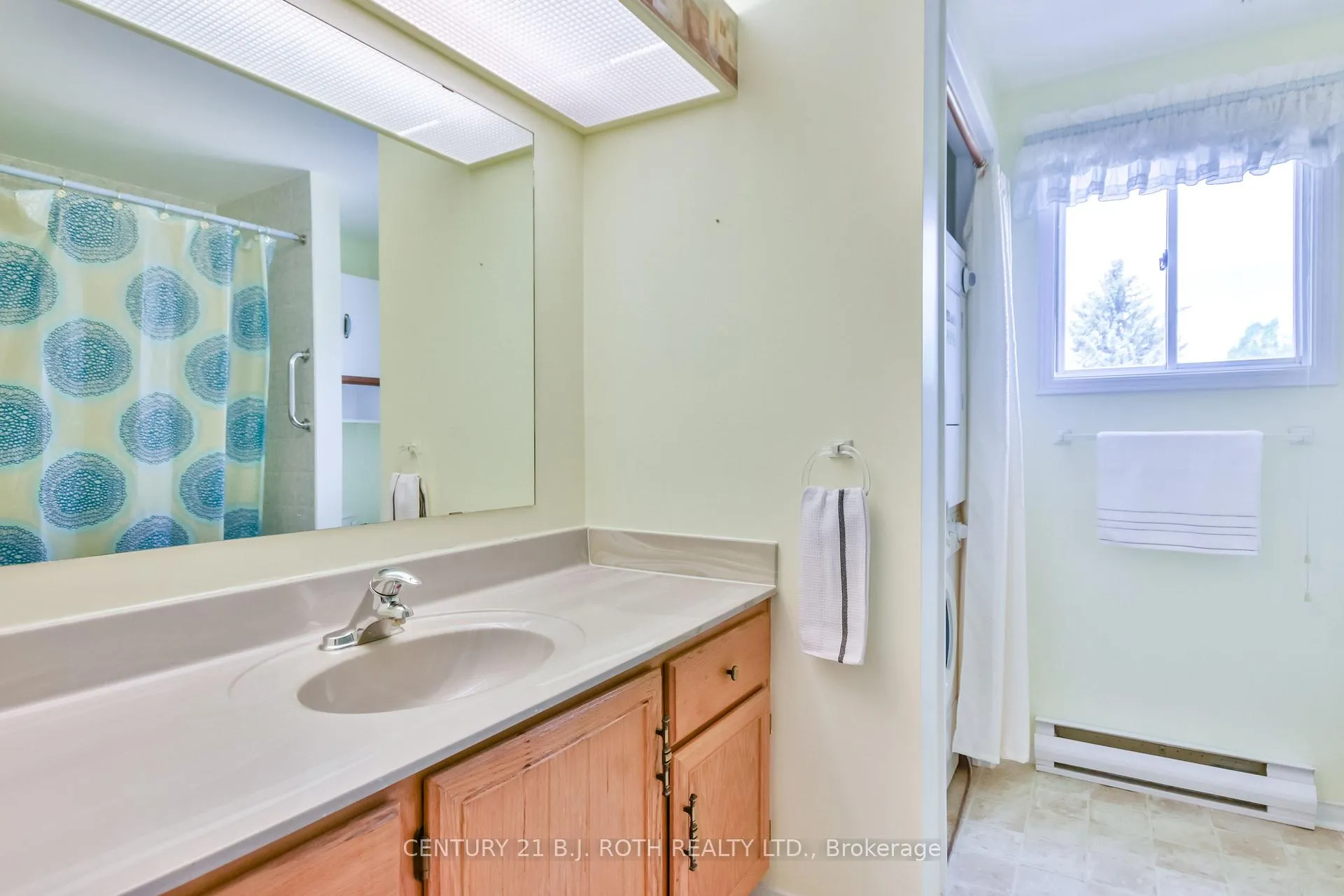 Photo 17 of 4 Gander Cove Court, Innisfil, Rural Innisfil — HOMEH