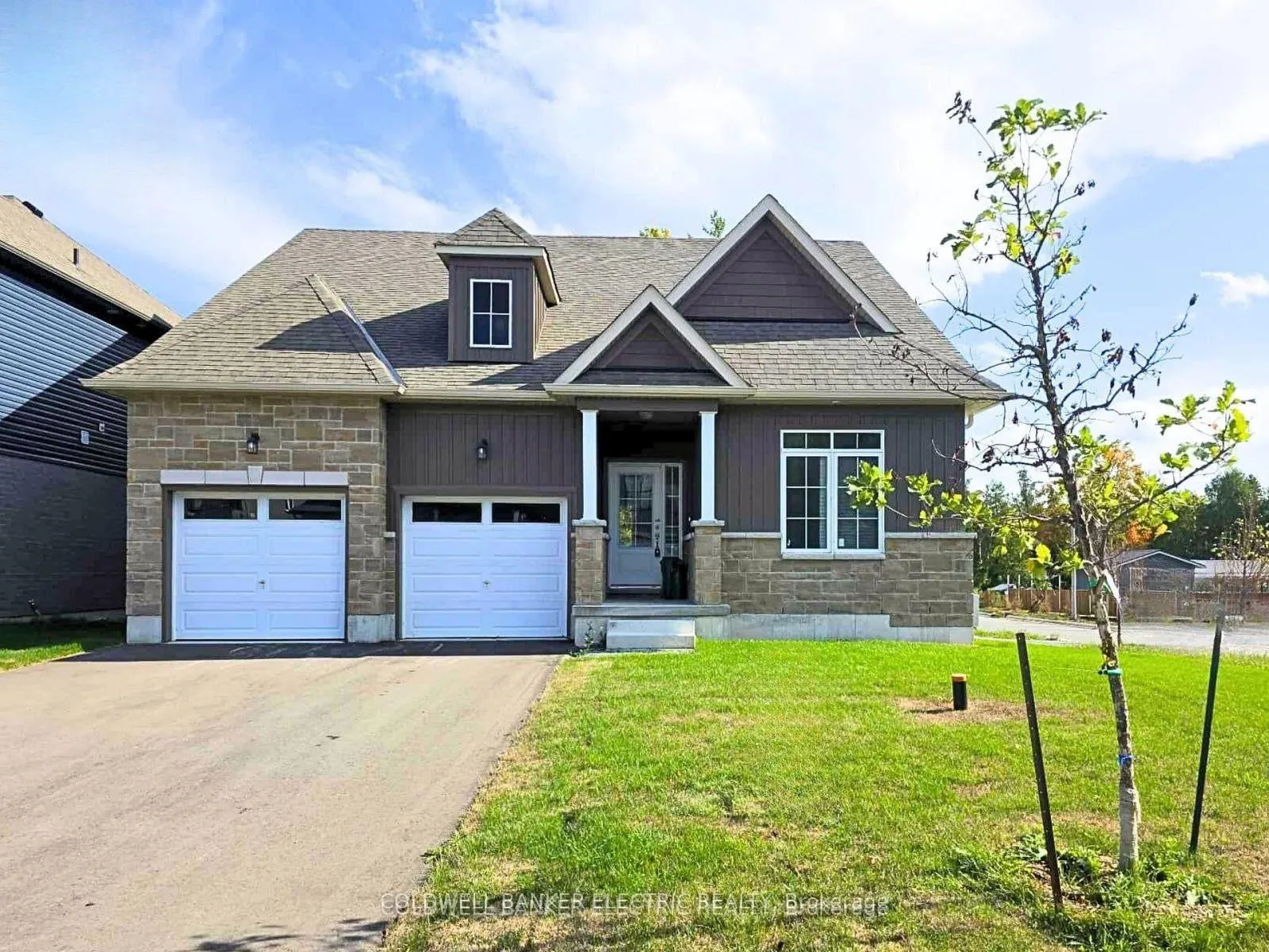 Front of 3 Hillcroft Way