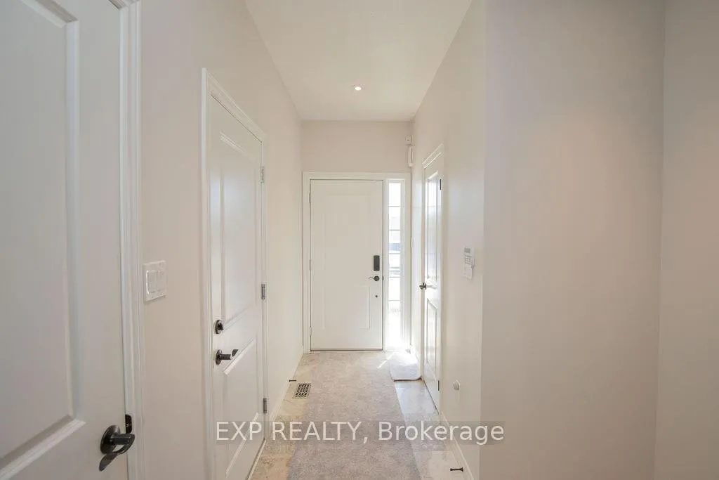 Photo 5 of 33 Dunrobin Lane, Grimsby, Grimsby Beach — HOMEH