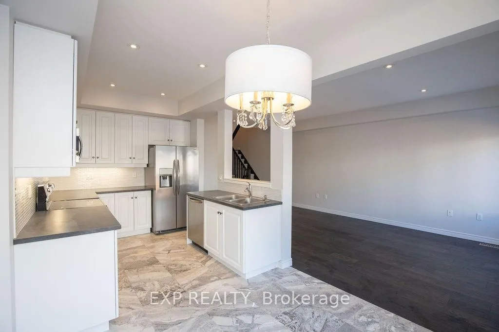 Photo 10 of 33 Dunrobin Lane, Grimsby, Grimsby Beach — HOMEH