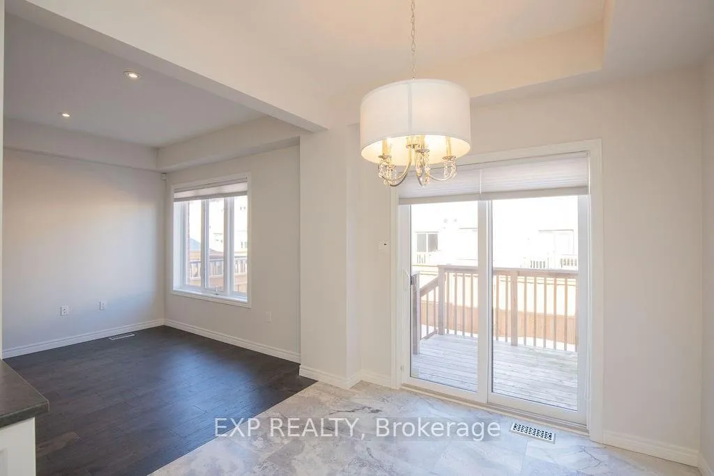 Photo 16 of 33 Dunrobin Lane, Grimsby, Grimsby Beach — HOMEH