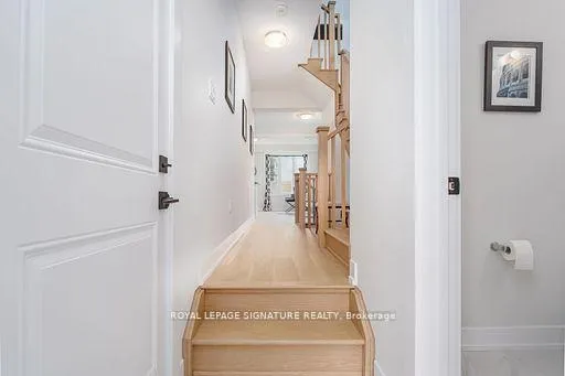 Photo 3 of Unit 1, 2184 Postmaster Drive W, Oakville, Westmount — HOMEH