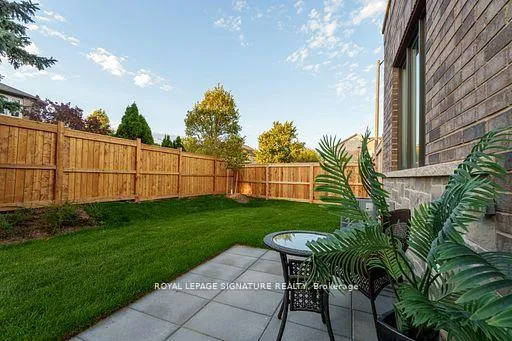 Photo 16 of Unit 1, 2184 Postmaster Drive W, Oakville, Westmount — HOMEH
